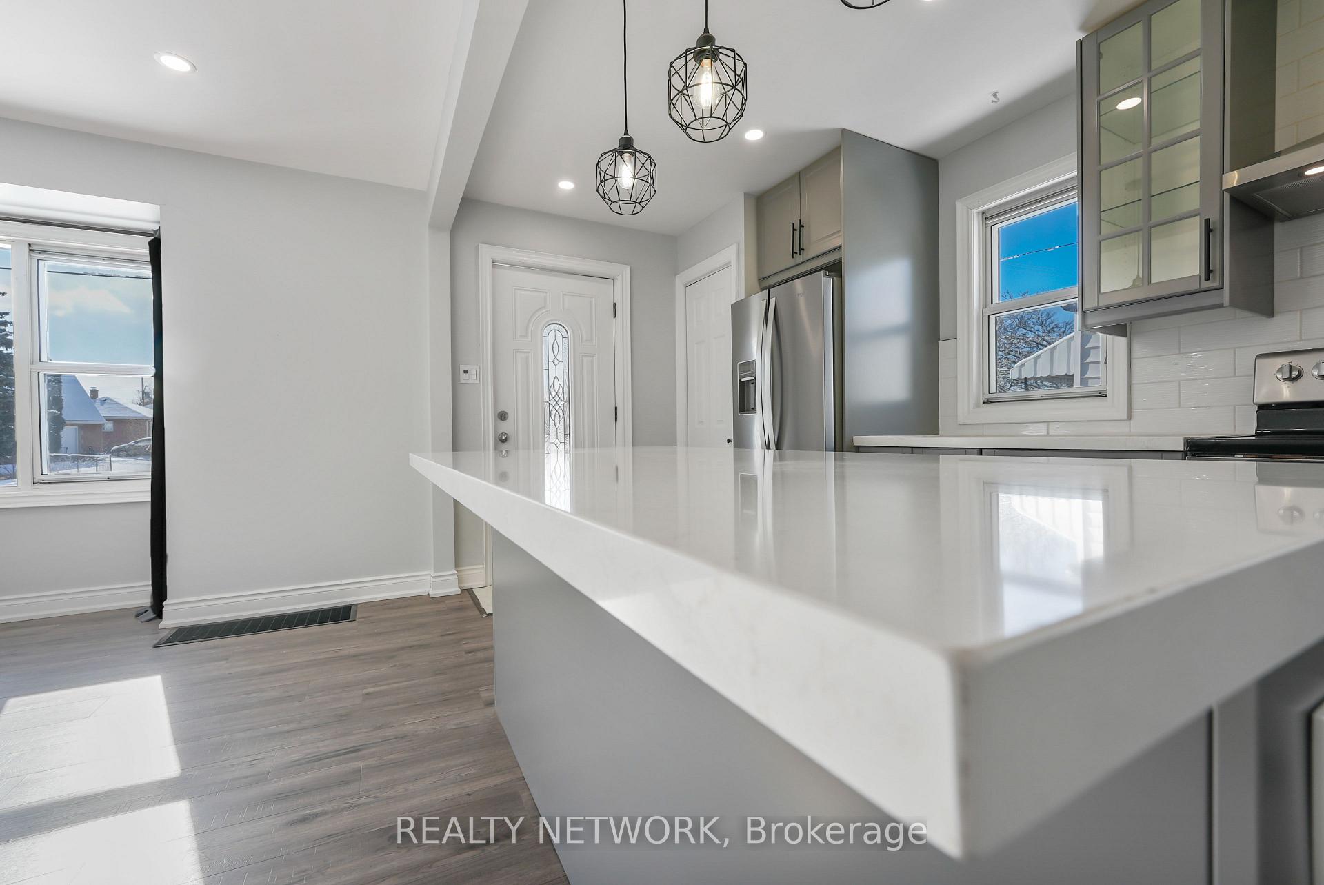 Photo 7 of 27 Glengrove Avenue, Hamilton, McQuesten — HOMEH