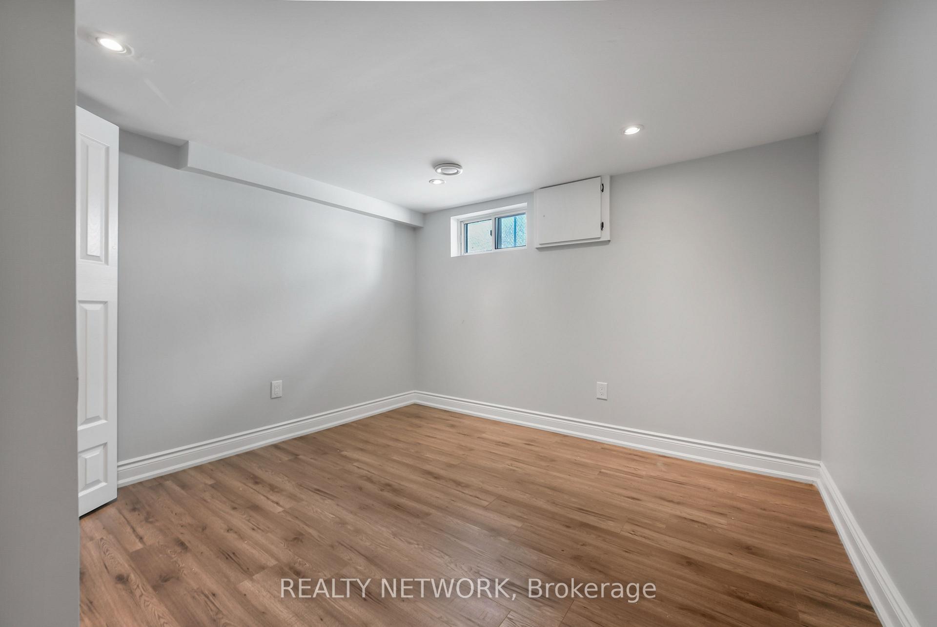 Photo 17 of 27 Glengrove Avenue, Hamilton, McQuesten — HOMEH
