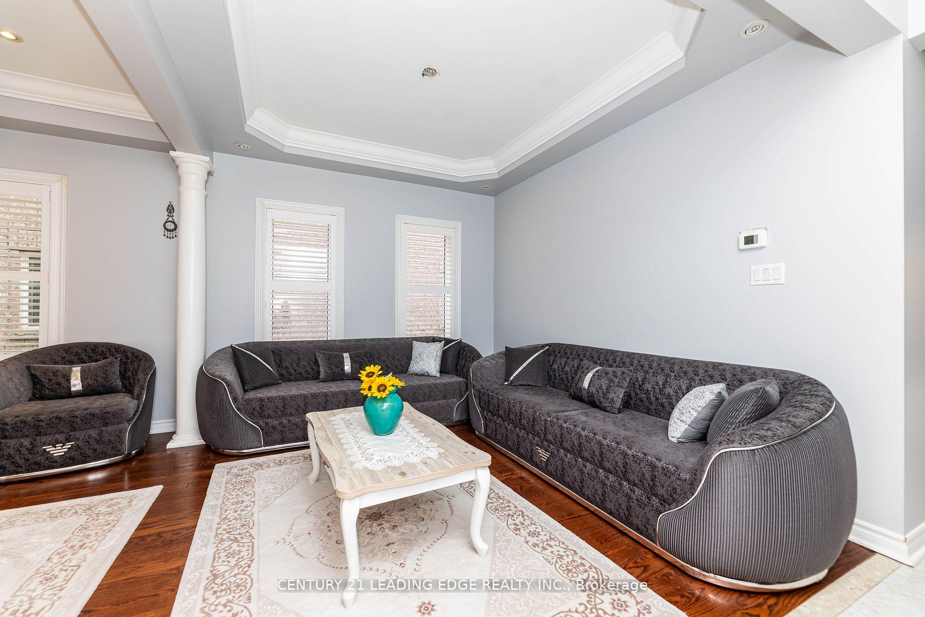 Photo 10 of 11 Bellini Avenue, Vaughan, Vellore Village — HOMEH