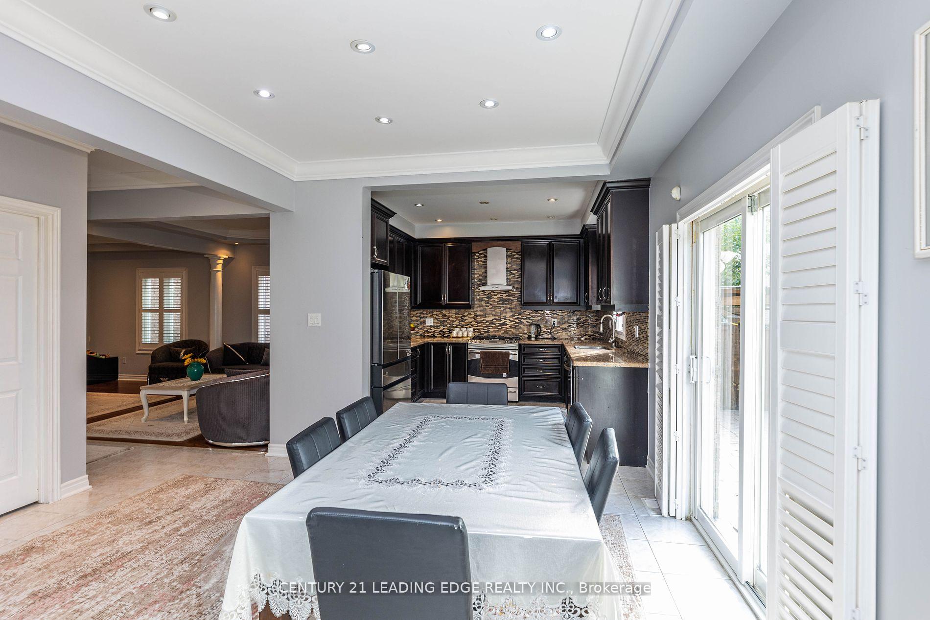 Photo 15 of 11 Bellini Avenue, Vaughan, Vellore Village — HOMEH