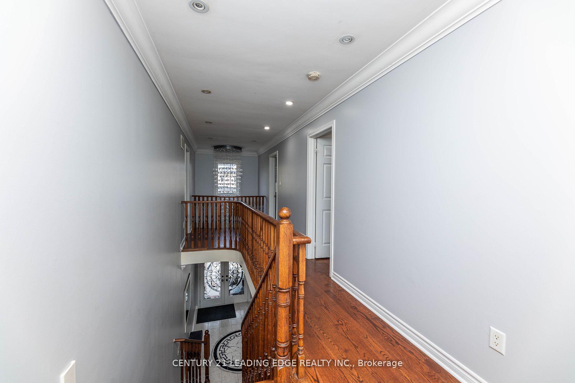 Photo 14 of 11 Bellini Avenue, Vaughan, Vellore Village — HOMEH