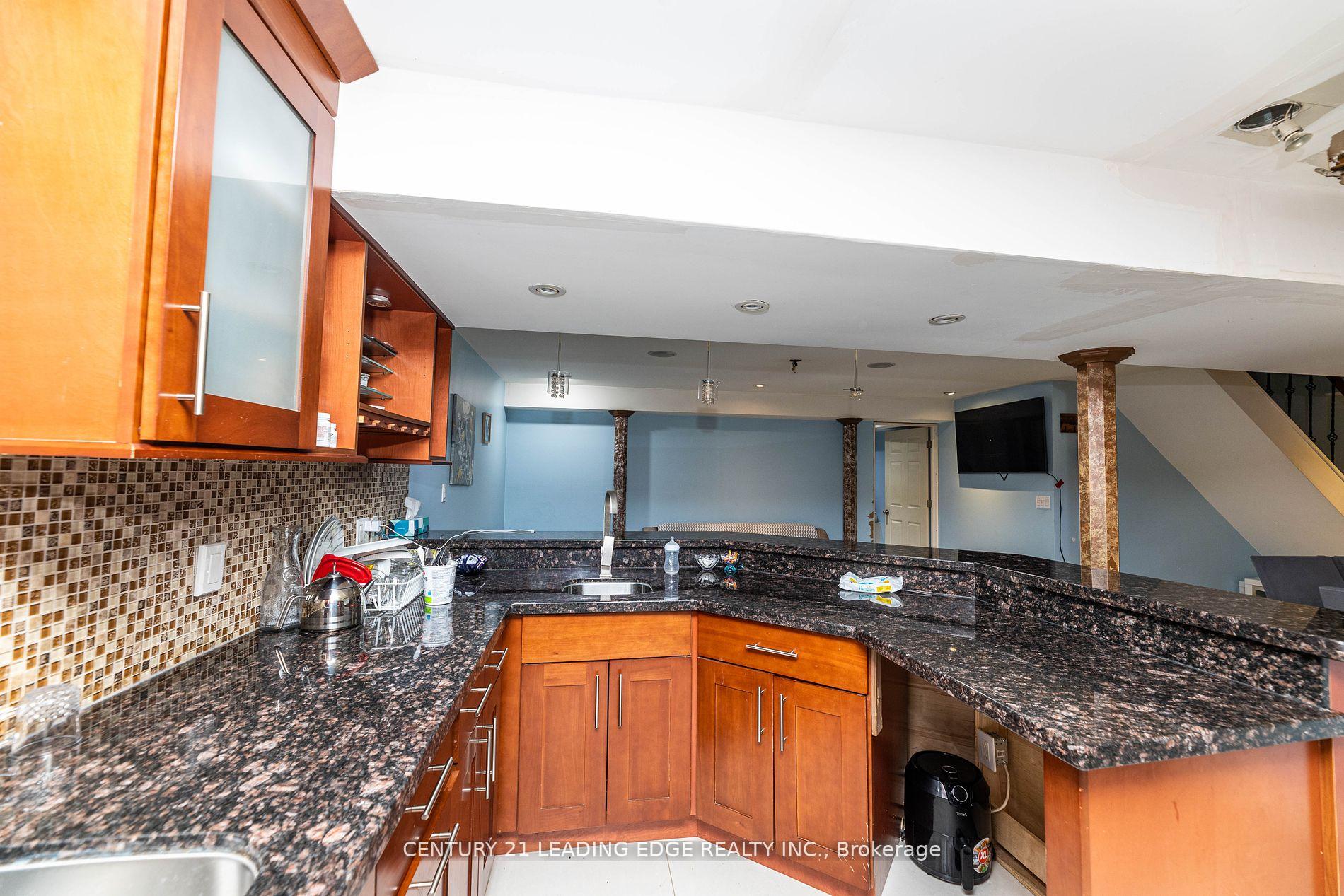 Photo 33 of 11 Bellini Avenue, Vaughan, Vellore Village — HOMEH