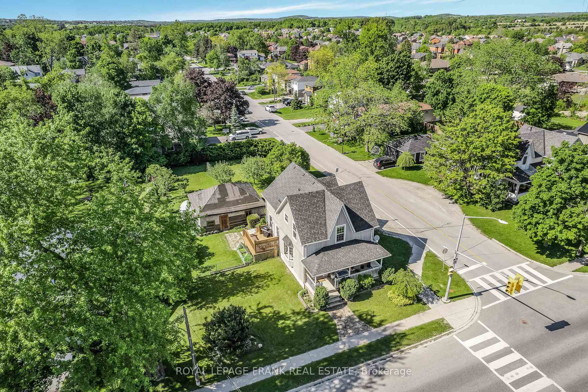 Photo 6 of 99 Brock Street E, Uxbridge — HOMEH