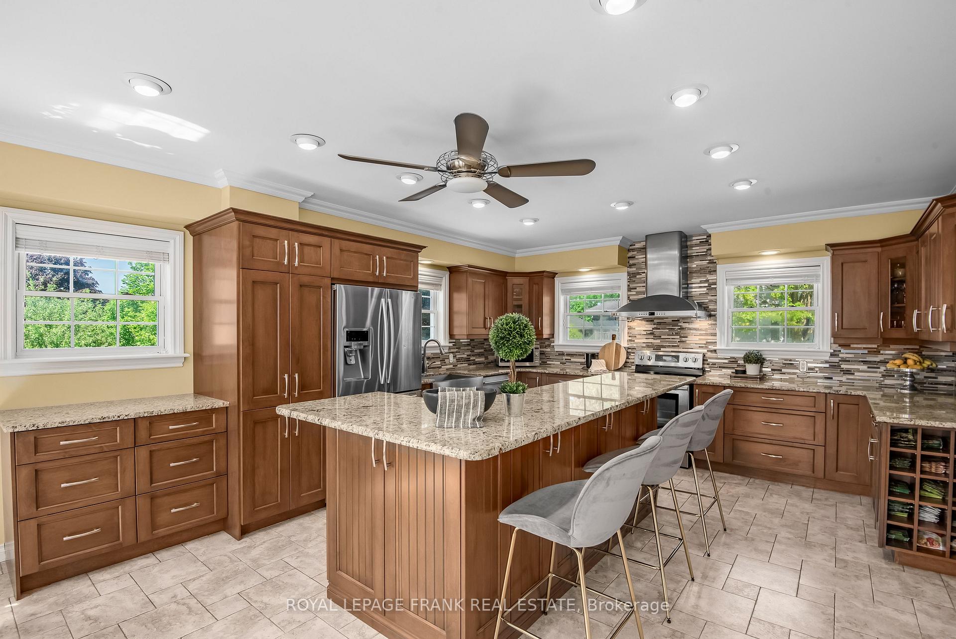 Photo 20 of 99 Brock Street E, Uxbridge — HOMEH