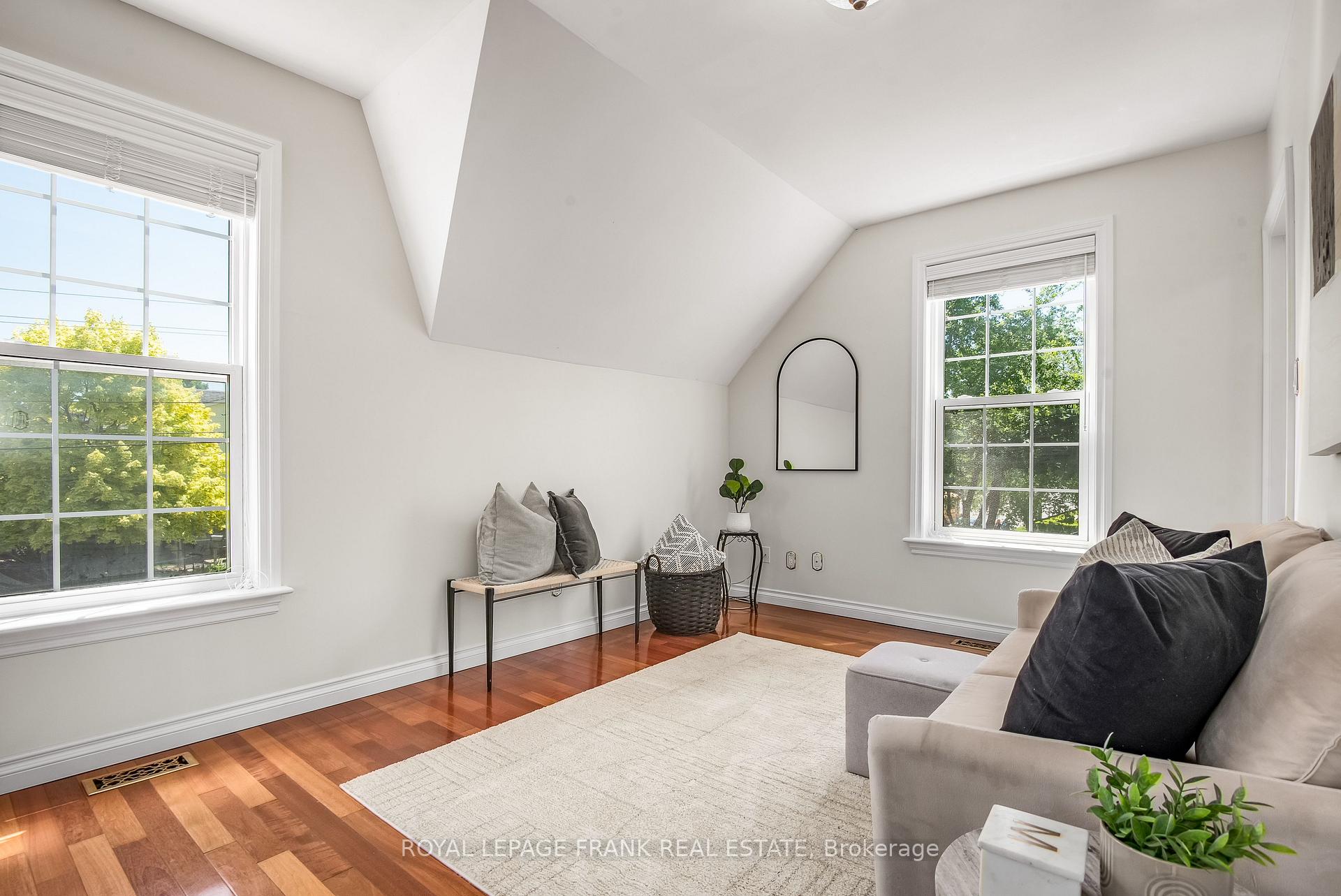 Photo 7 of 99 Brock Street E, Uxbridge — HOMEH