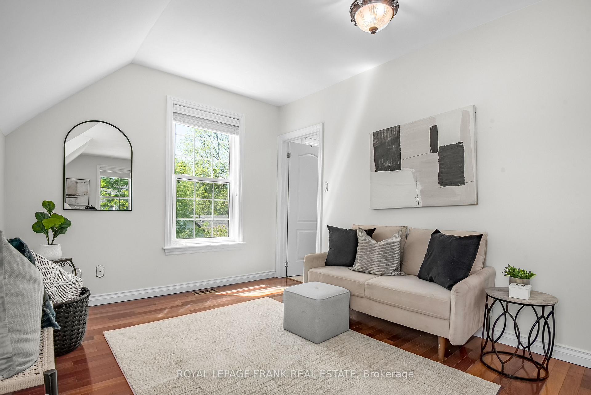 Photo 10 of 99 Brock Street E, Uxbridge — HOMEH