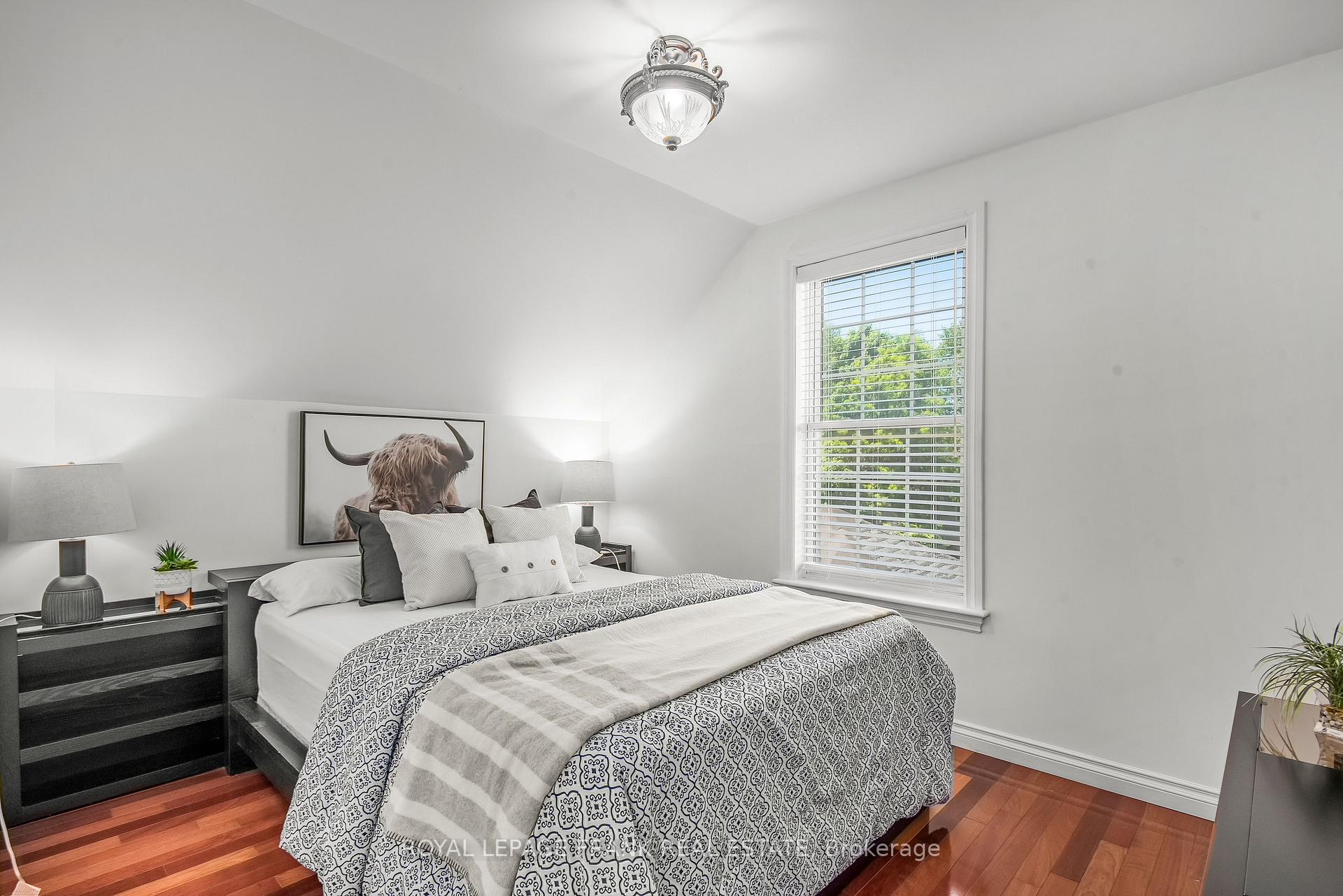 Photo 11 of 99 Brock Street E, Uxbridge — HOMEH