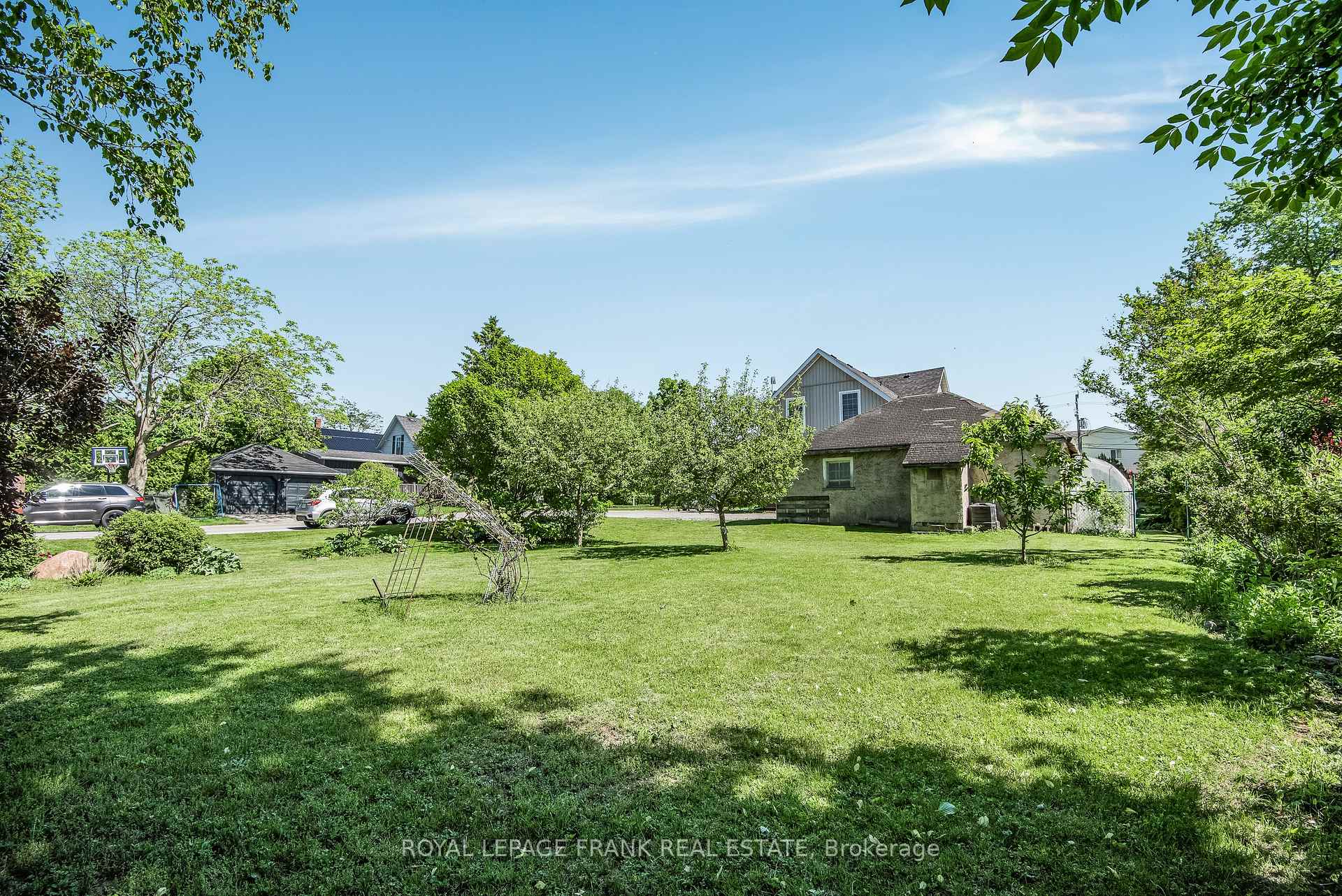Photo 4 of 99 Brock Street E, Uxbridge — HOMEH