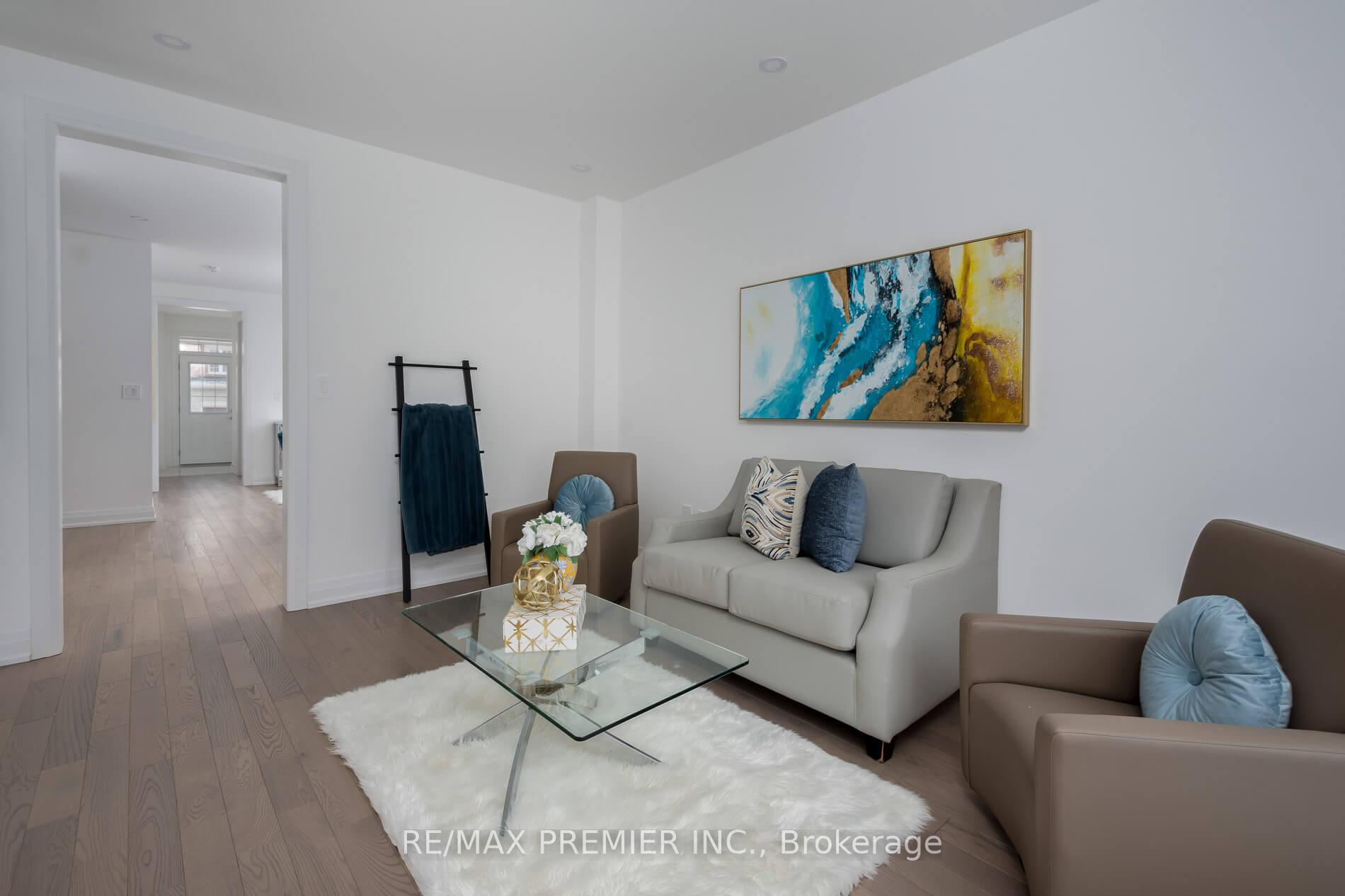 Photo 8 of 29 Virro Court, Vaughan, West Woodbridge — HOMEH