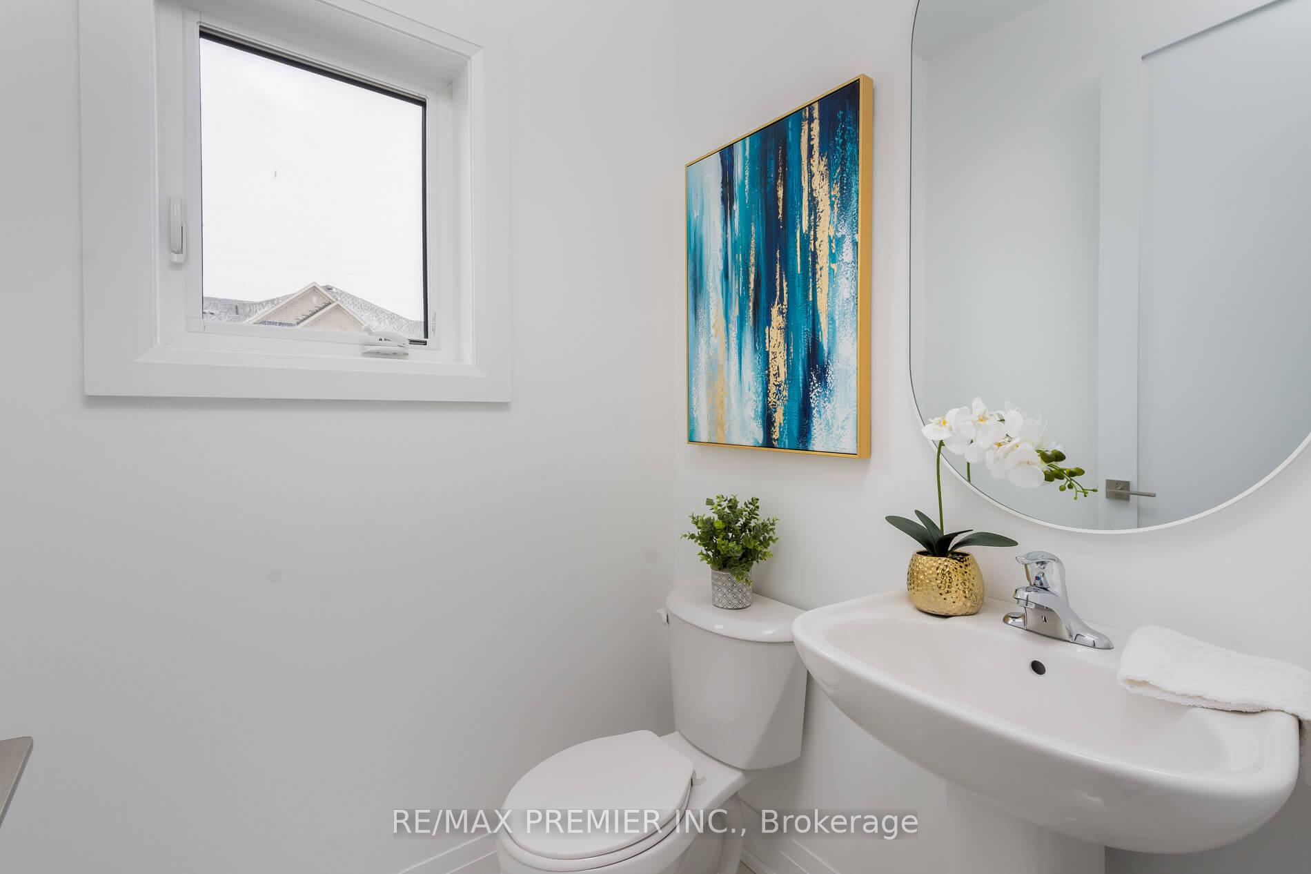 Photo 17 of 29 Virro Court, Vaughan, West Woodbridge — HOMEH