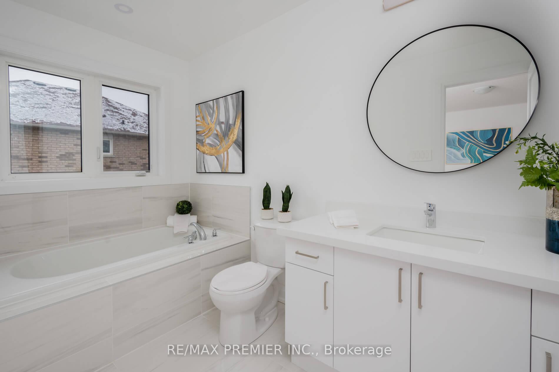 Photo 18 of 29 Virro Court, Vaughan, West Woodbridge — HOMEH