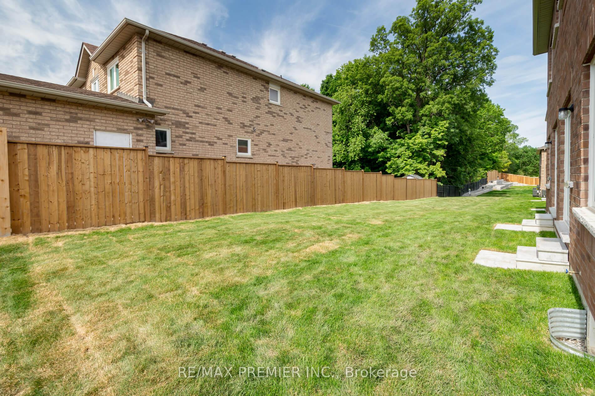 Photo 31 of 29 Virro Court, Vaughan, West Woodbridge — HOMEH