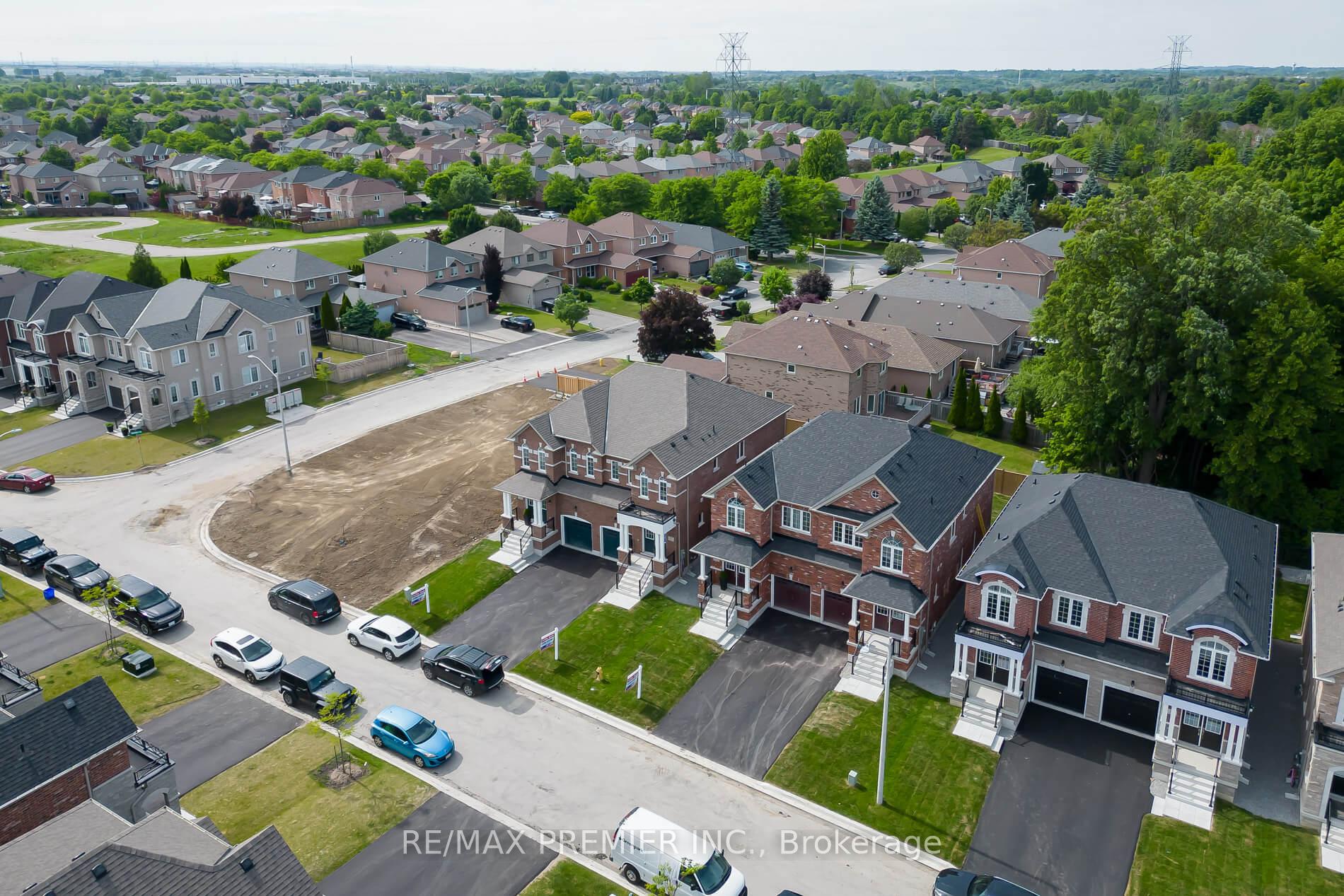 Photo 37 of 29 Virro Court, Vaughan, West Woodbridge — HOMEH