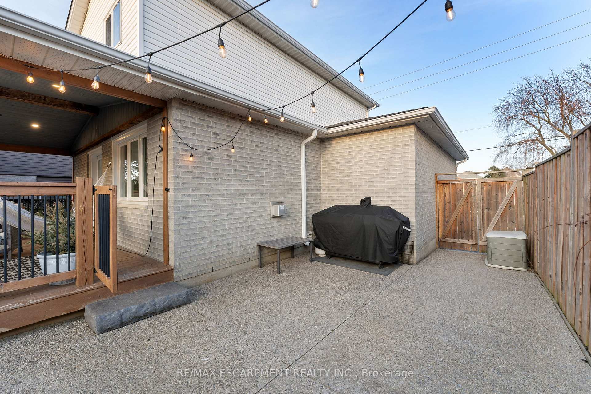 Photo 46 of 149 First Road W, Hamilton, Stoney Creek — HOMEH