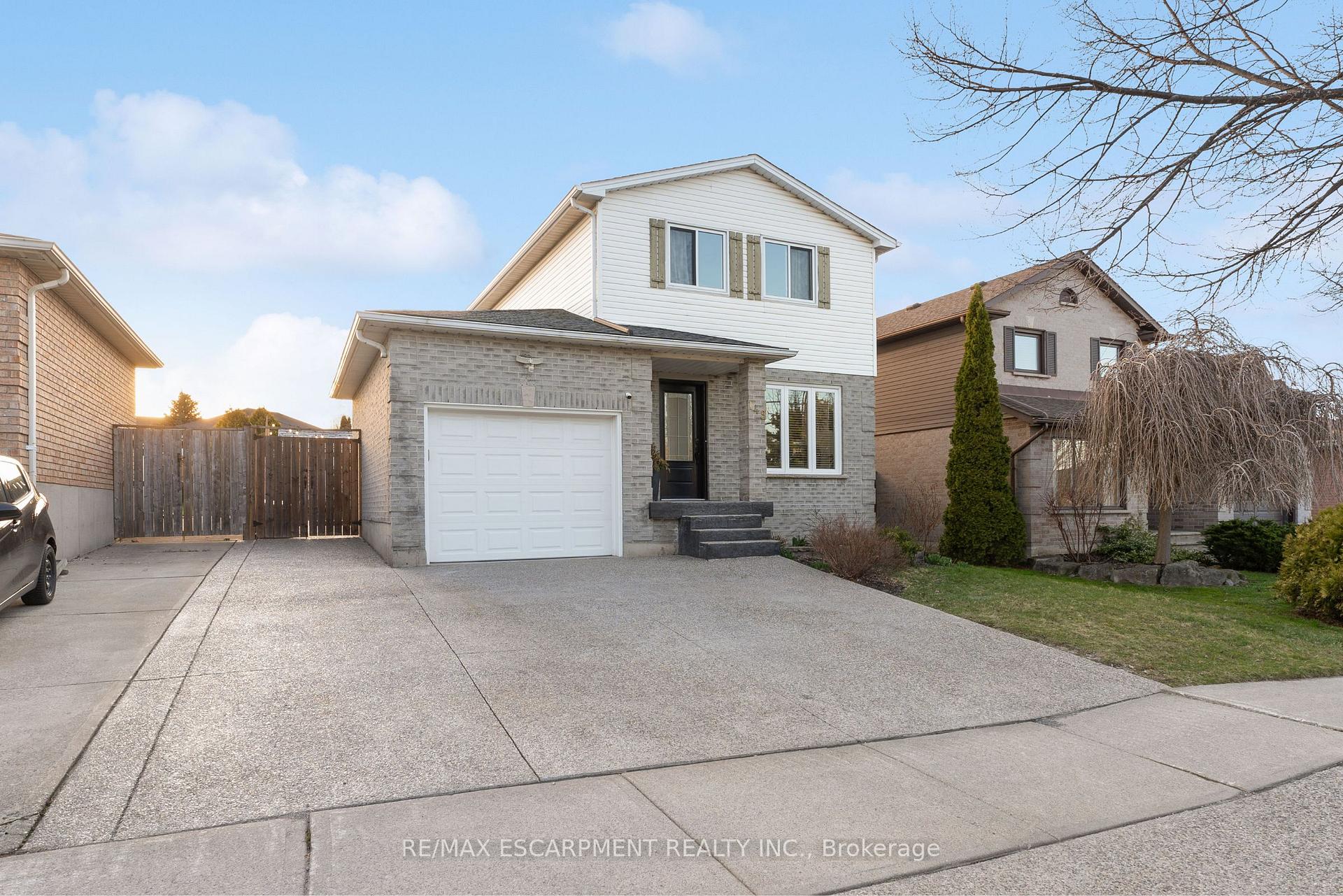 Photo 49 of 149 First Road W, Hamilton, Stoney Creek — HOMEH