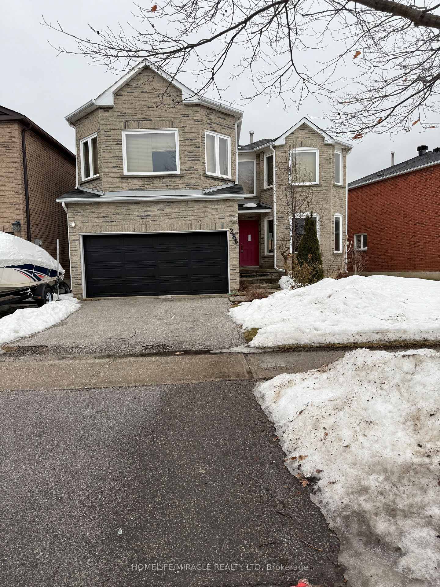 Photo 6 of 286 Brickstone Circle, Vaughan, Brownridge — HOMEH