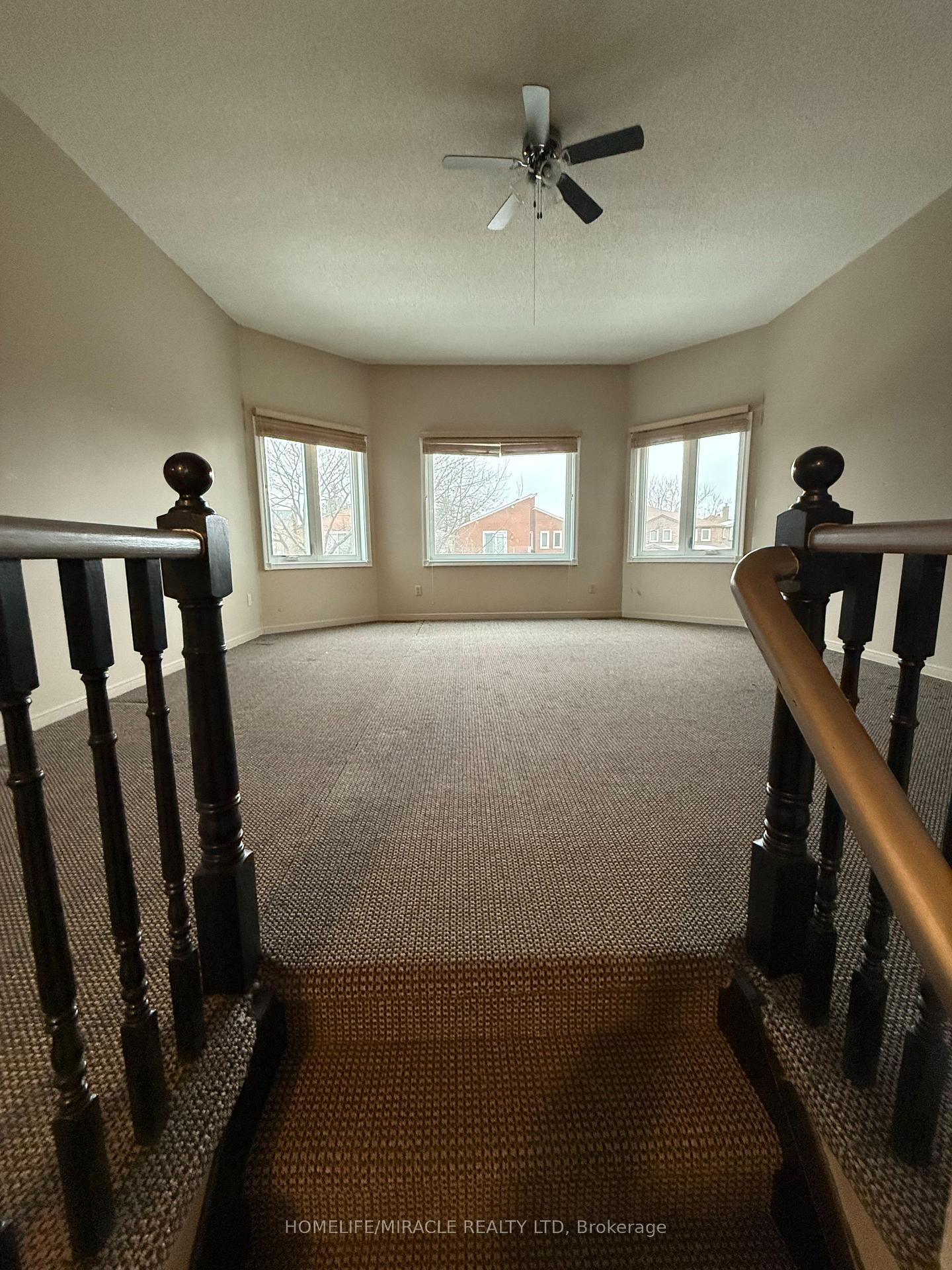 Photo 15 of 286 Brickstone Circle, Vaughan, Brownridge — HOMEH