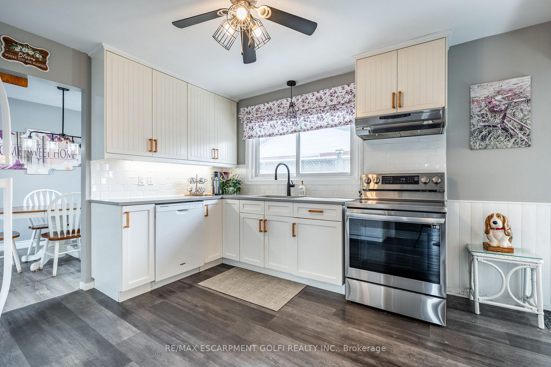 Photo 9 of 10 Golfcrest Road, Hamilton, Red Hill — HOMEH