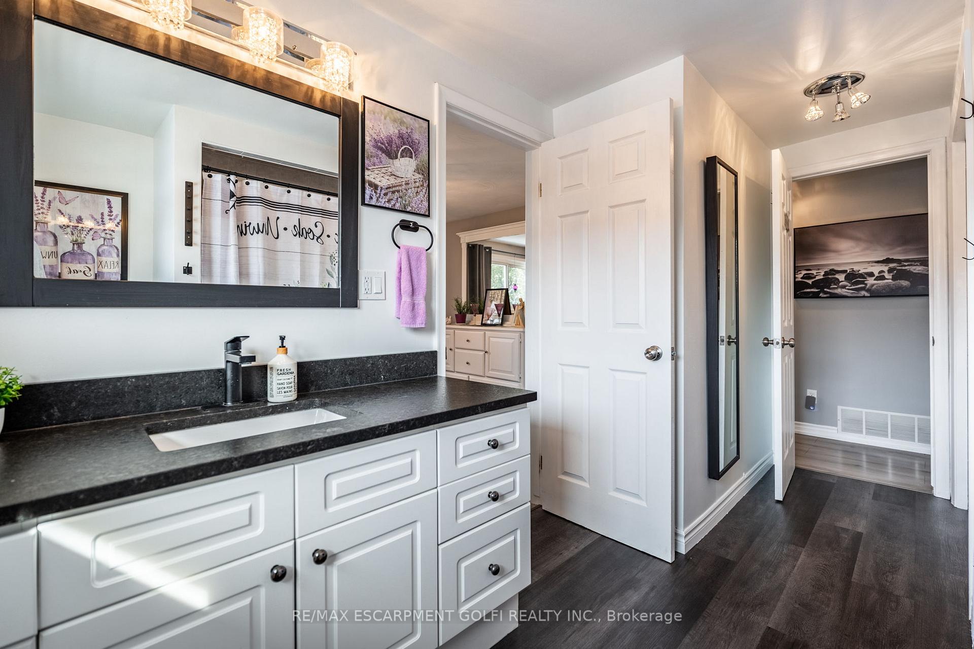 Photo 15 of 10 Golfcrest Road, Hamilton, Red Hill — HOMEH