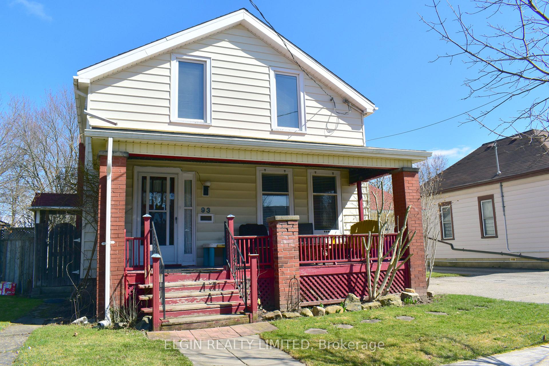 Photo 3 of 93 Alma Street, St. Thomas — HOMEH