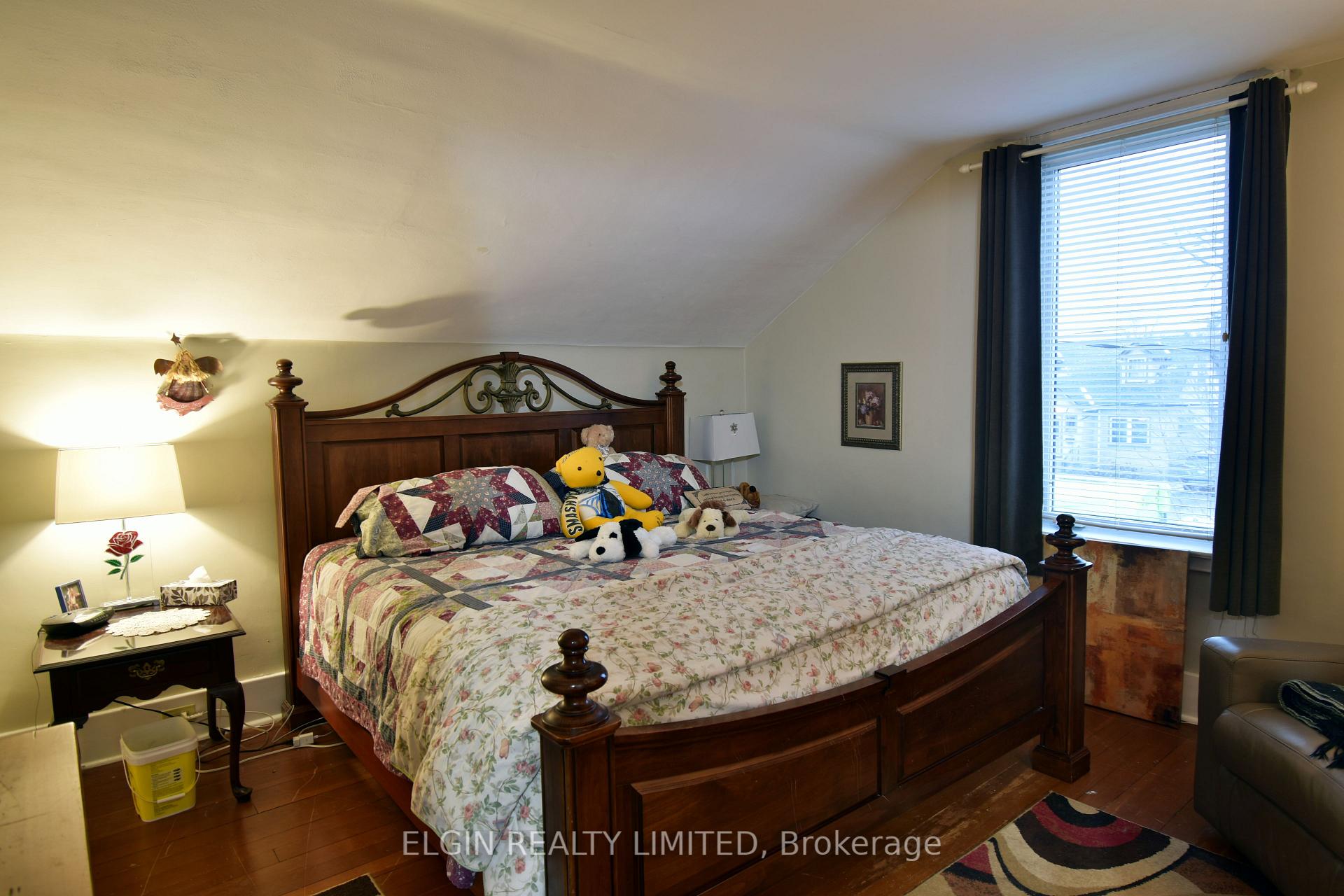 Photo 22 of 93 Alma Street, St. Thomas — HOMEH