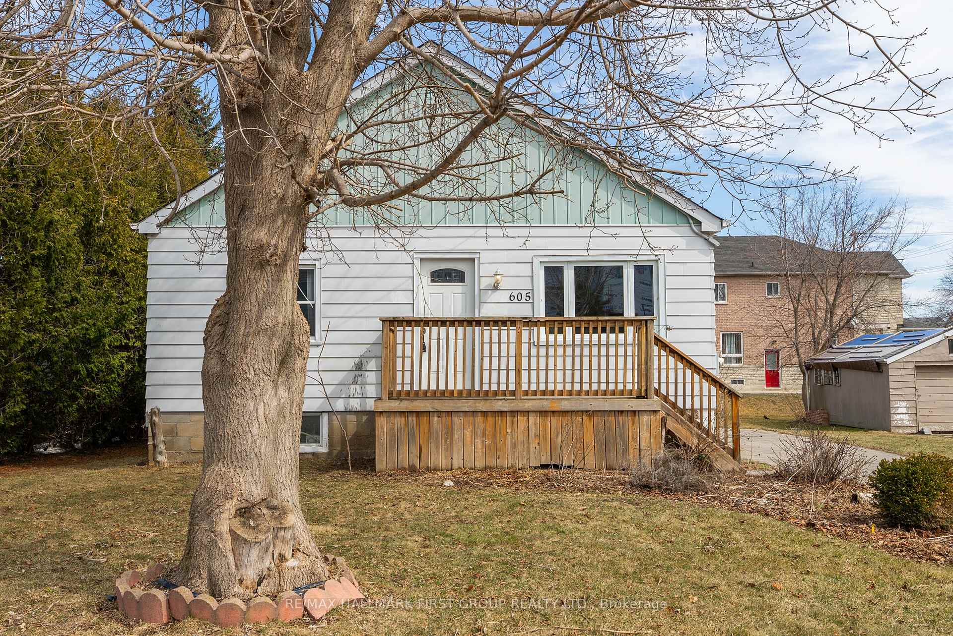 Photo 10 of 605 Perry Street, Whitby, Downtown Whitby — HOMEH