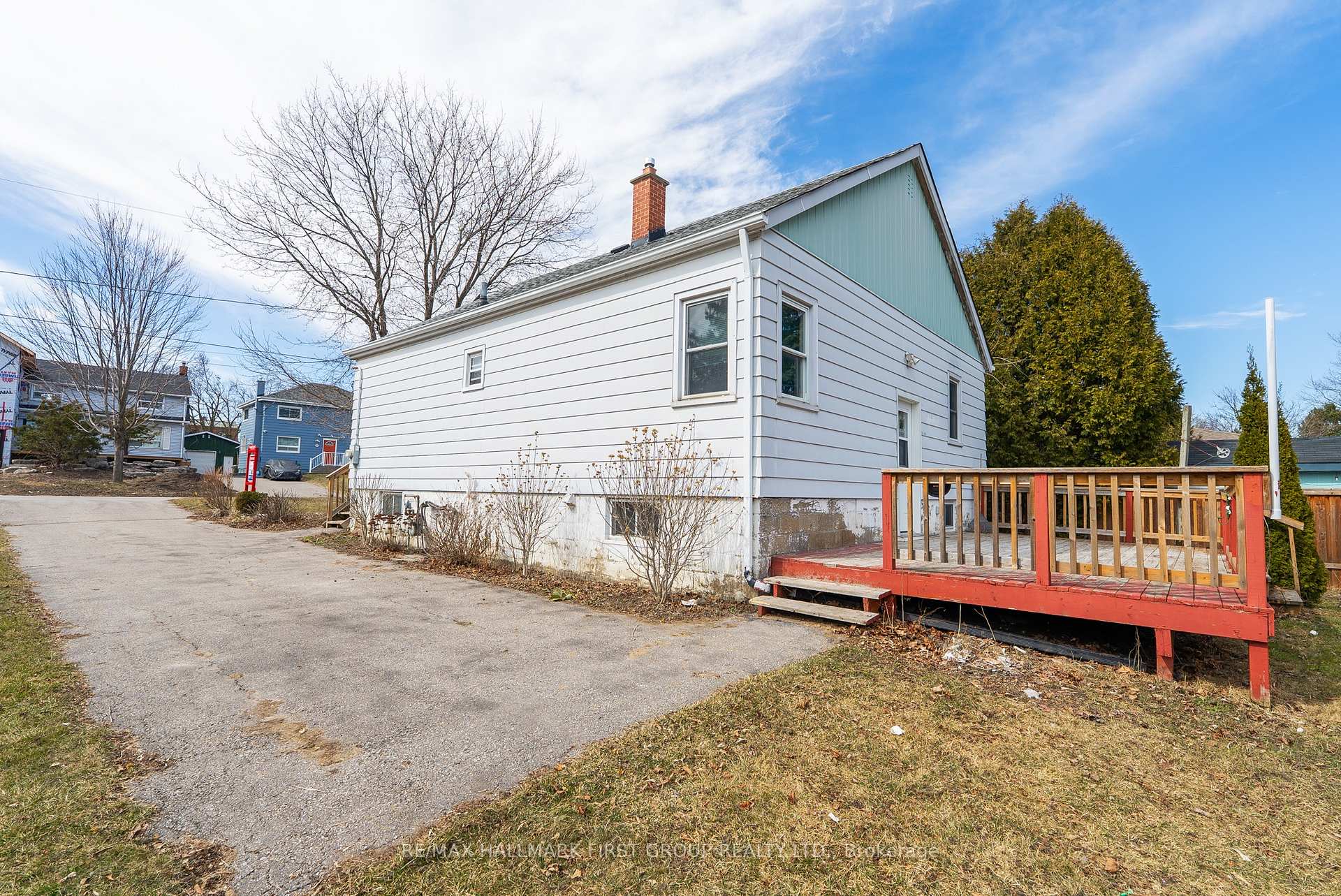 Photo 4 of 605 Perry Street, Whitby, Downtown Whitby — HOMEH