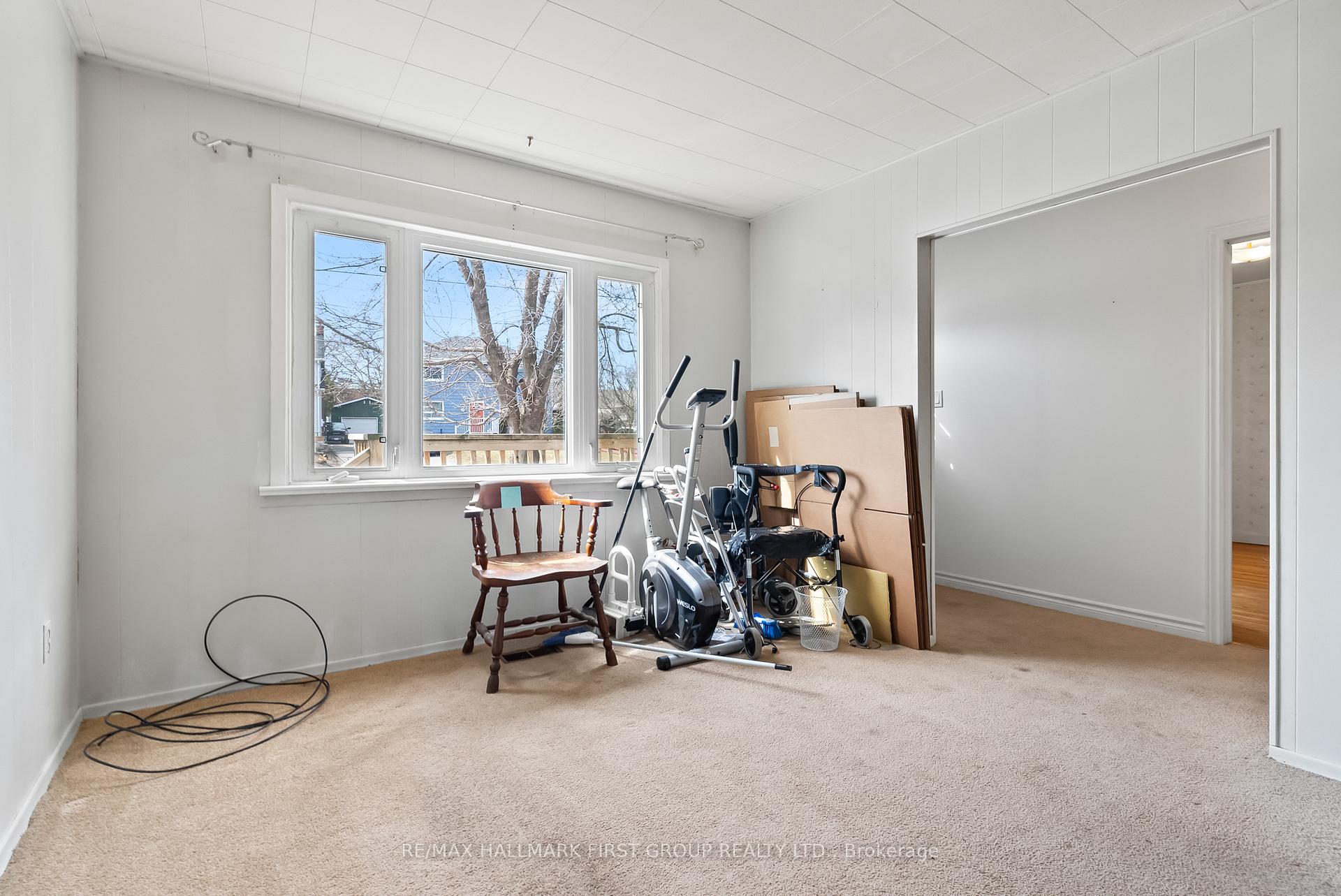 Photo 9 of 605 Perry Street, Whitby, Downtown Whitby — HOMEH