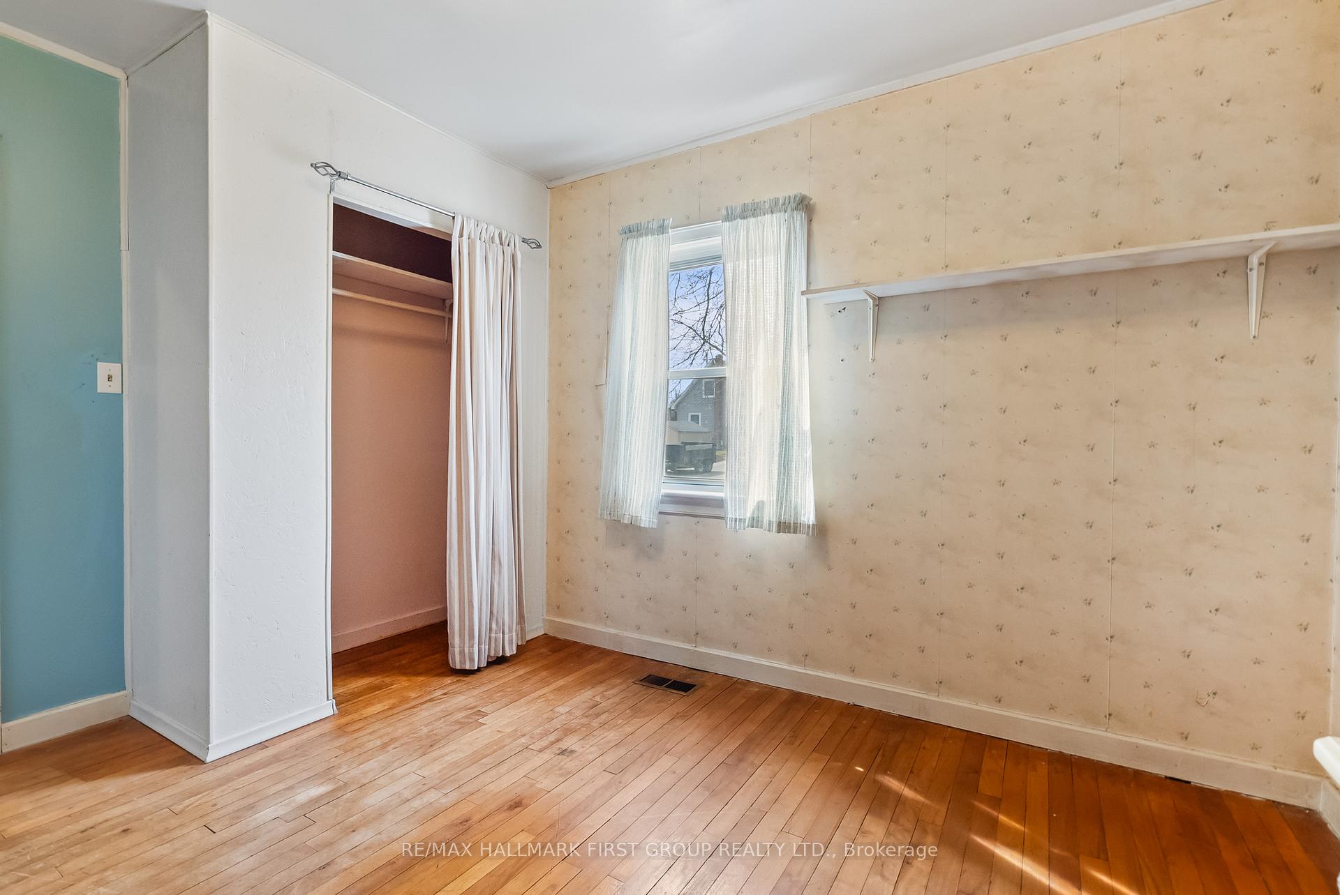 Photo 11 of 605 Perry Street, Whitby, Downtown Whitby — HOMEH