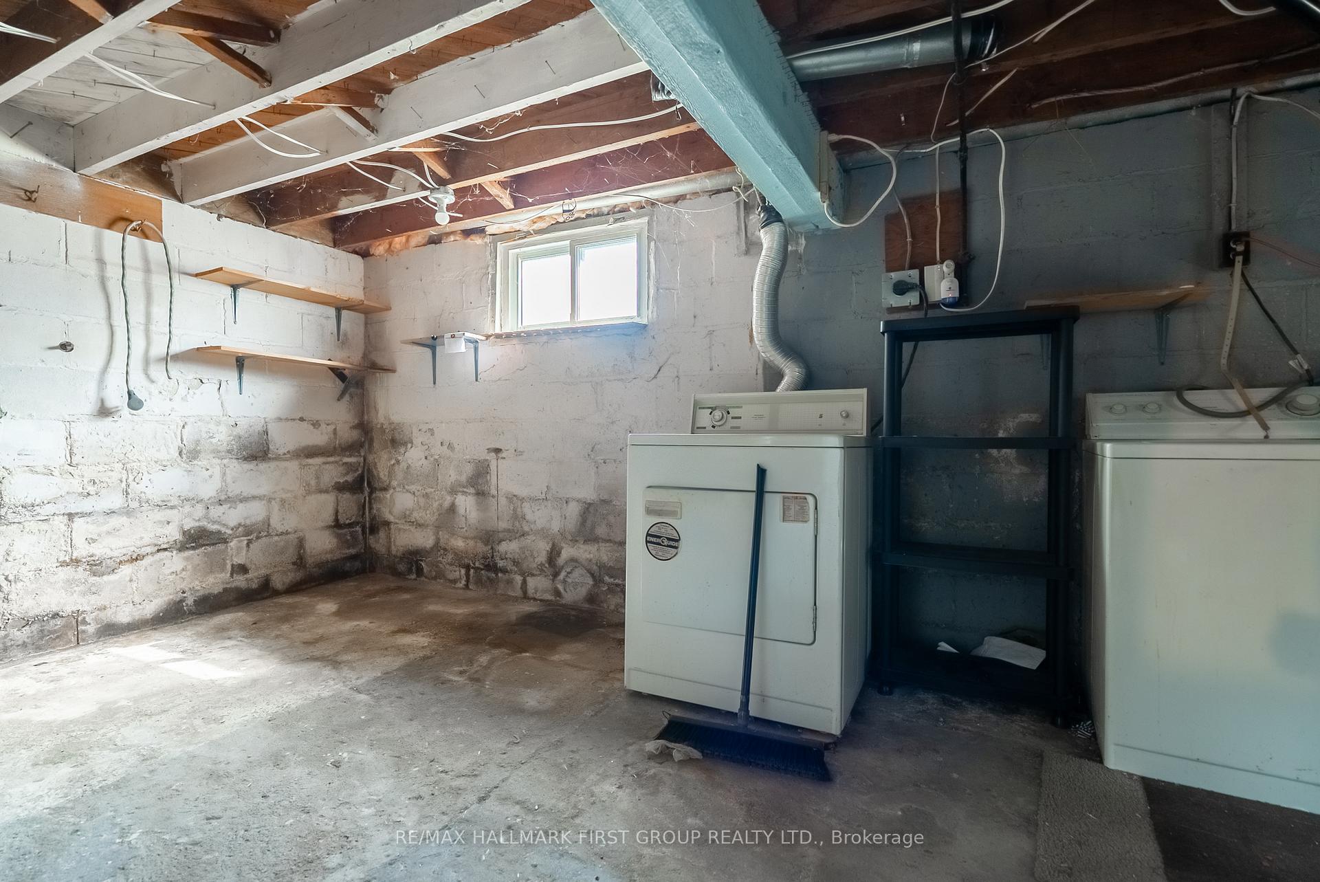 Photo 23 of 605 Perry Street, Whitby, Downtown Whitby — HOMEH