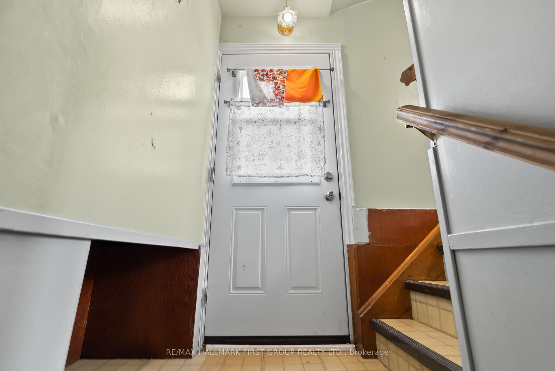 Photo 27 of 605 Perry Street, Whitby, Downtown Whitby — HOMEH