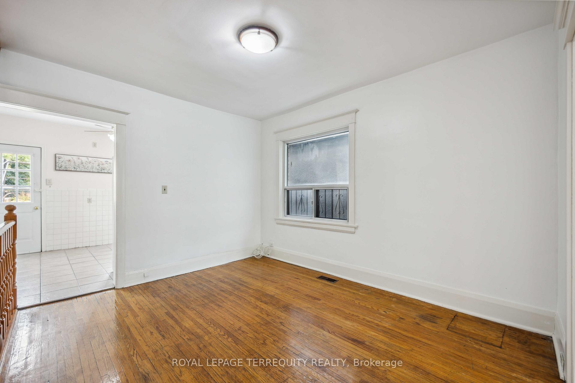Photo 2 of 19 Curzon Street, Toronto, South Riverdale — HOMEH