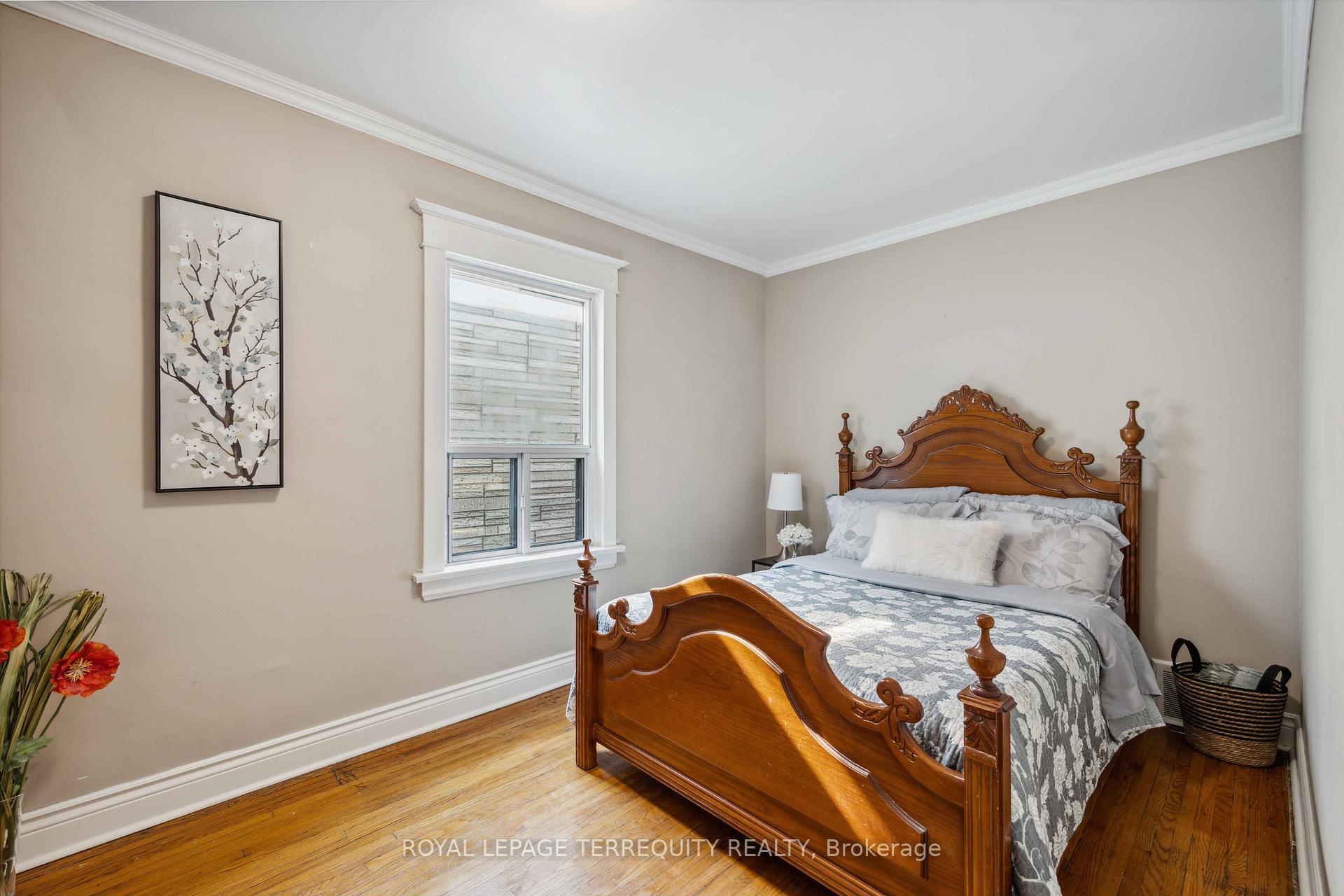 Photo 12 of 19 Curzon Street, Toronto, South Riverdale — HOMEH