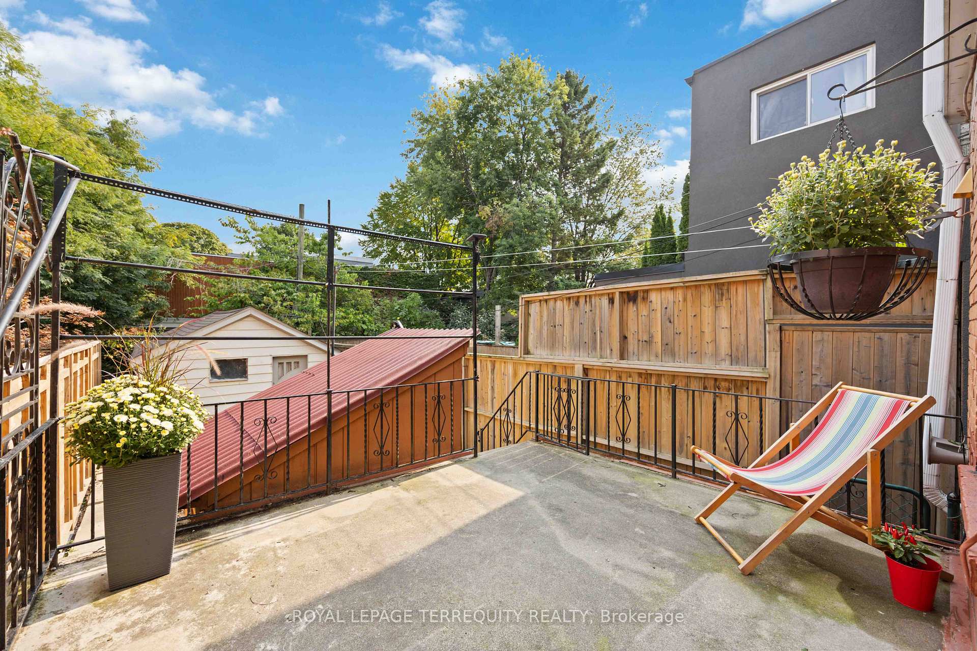 Photo 22 of 19 Curzon Street, Toronto, South Riverdale — HOMEH