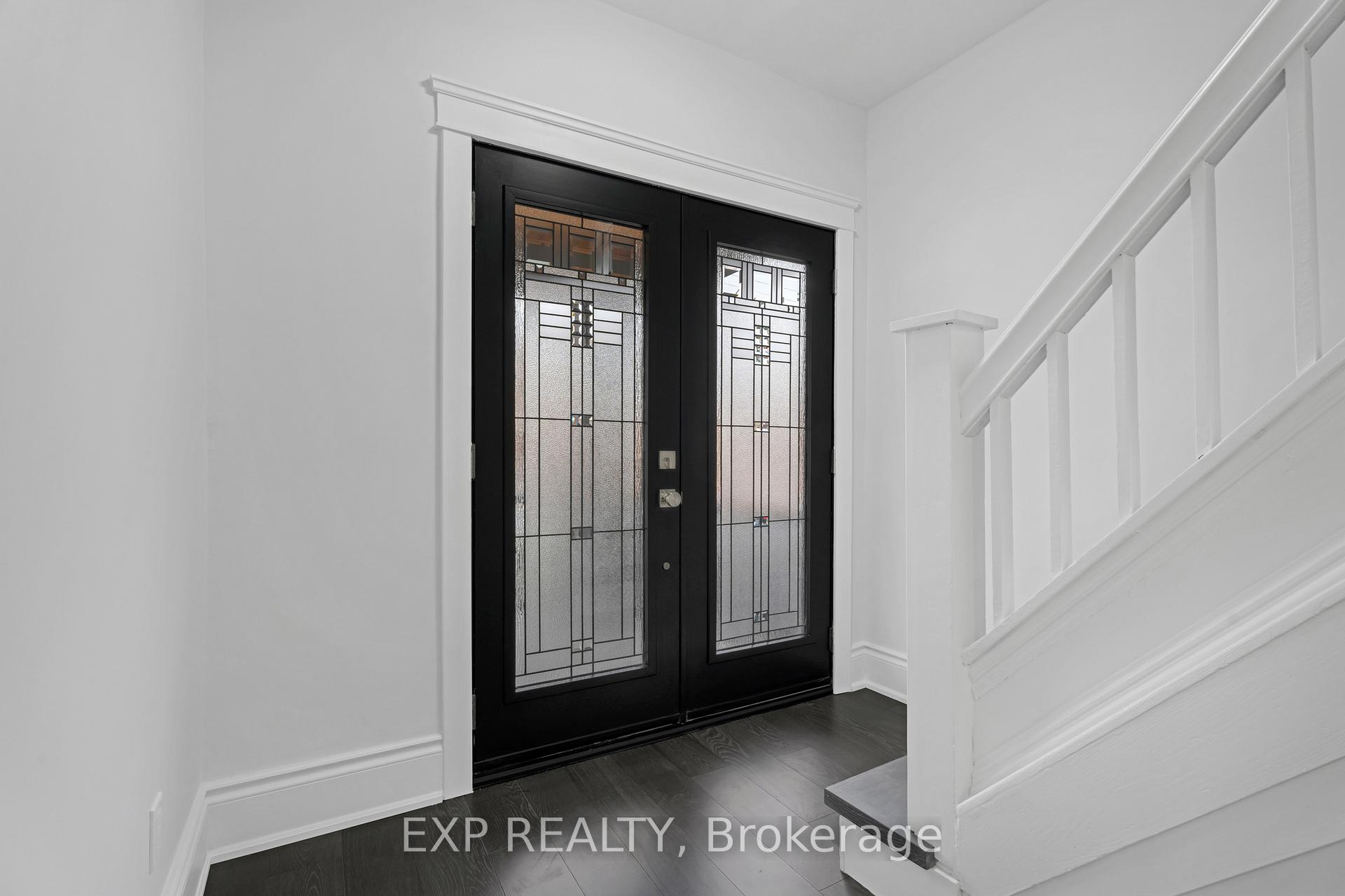 Photo 5 of 189 Ottawa Street, Hamilton, Delta — HOMEH