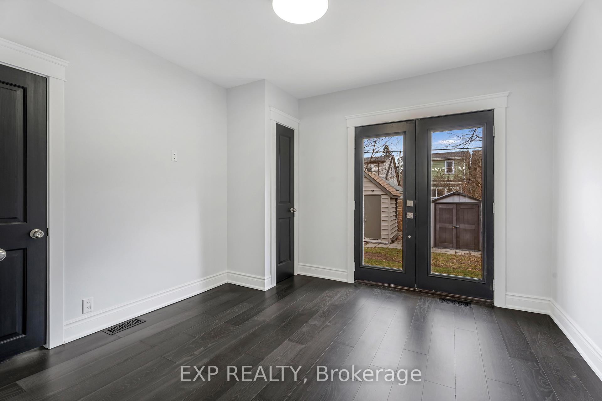 Photo 16 of 189 Ottawa Street, Hamilton, Delta — HOMEH