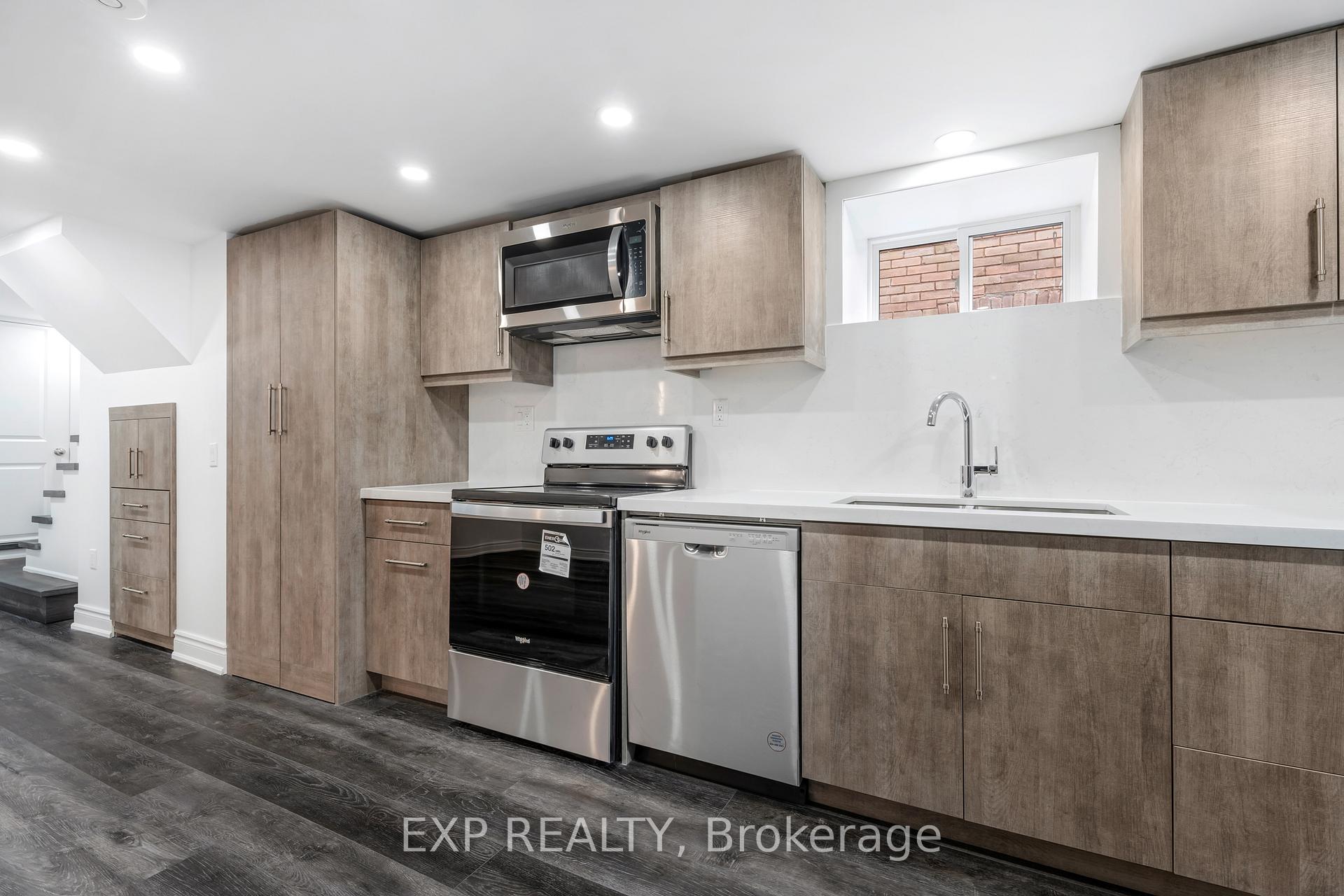 Photo 36 of 189 Ottawa Street, Hamilton, Delta — HOMEH