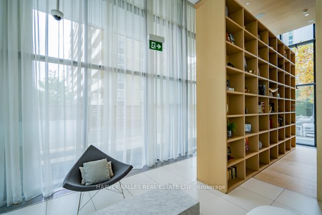 Photo 10 of Unit 3201, 185 Roehampton Avenue, Toronto, Mount Pleasant West — HOMEH