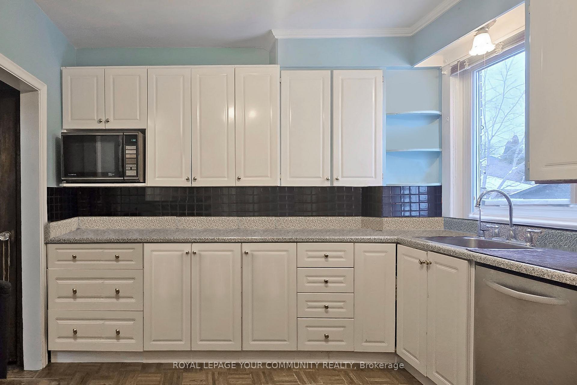 Photo 10 of 209 Westmount Avenue, Toronto, Oakwood Village — HOMEH