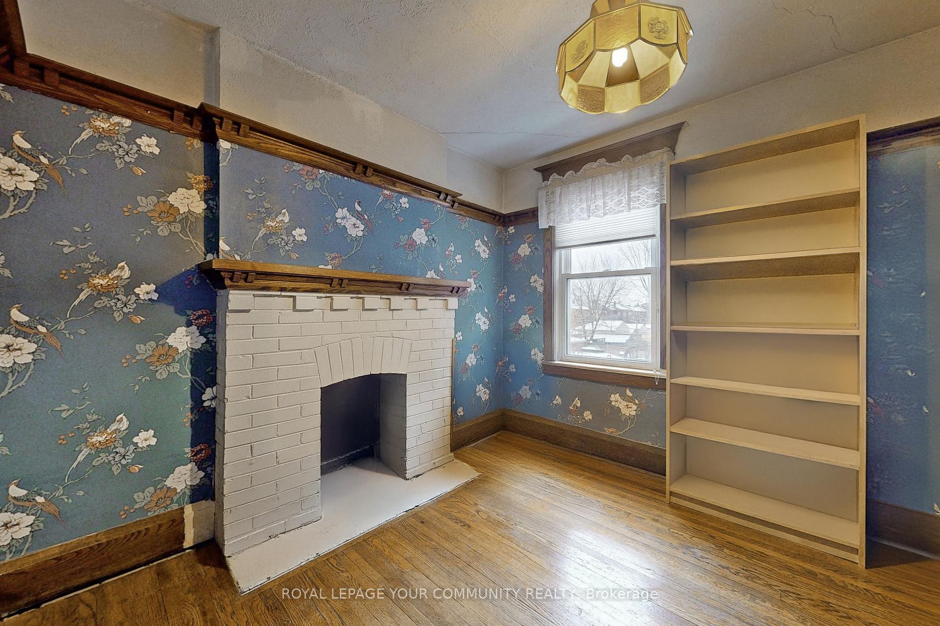 Photo 7 of 209 Westmount Avenue, Toronto, Oakwood Village — HOMEH