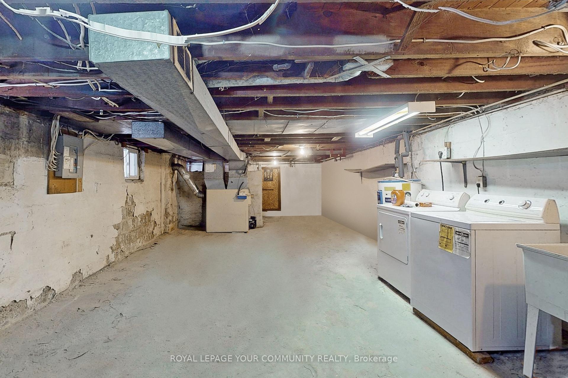 Photo 13 of 209 Westmount Avenue, Toronto, Oakwood Village — HOMEH