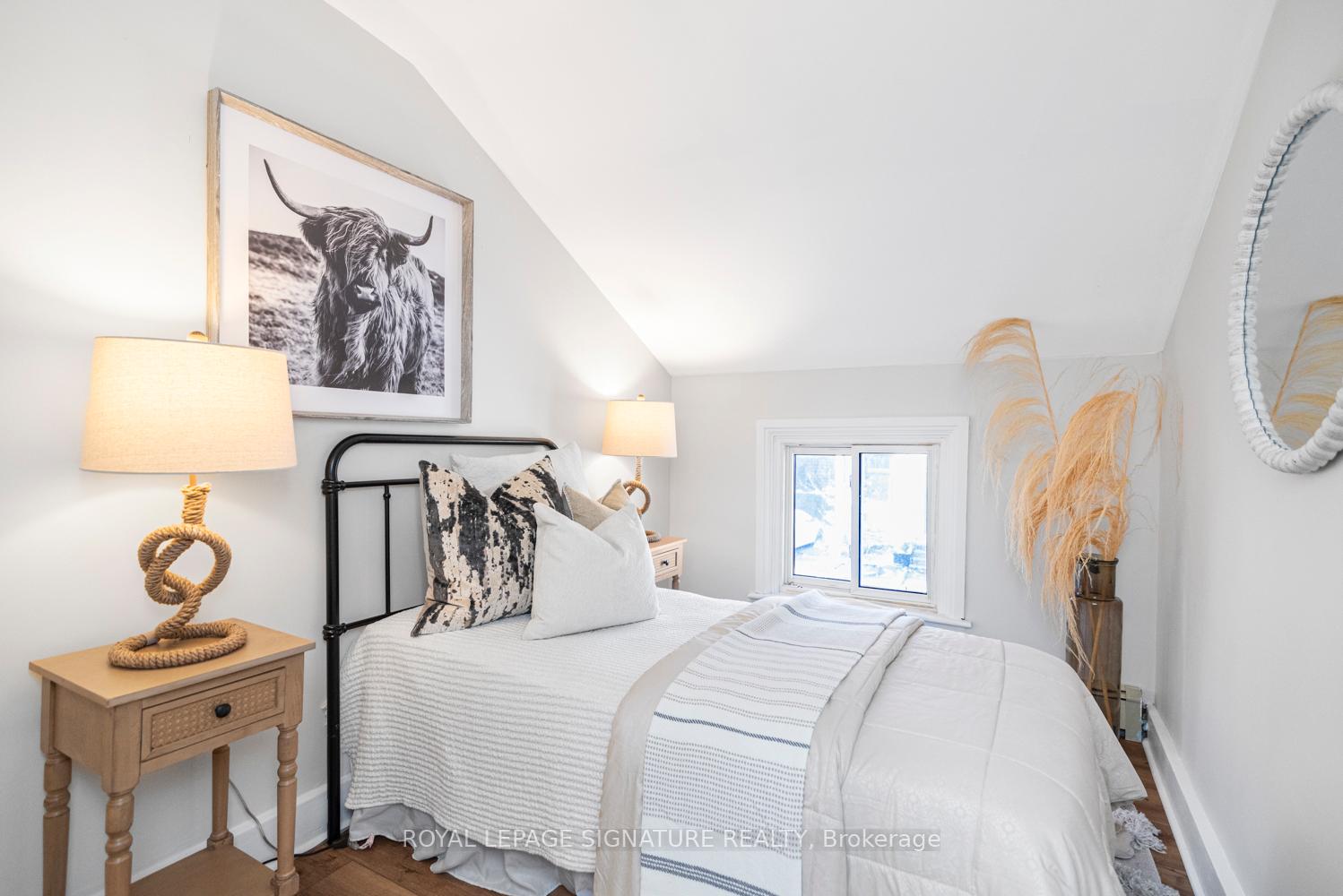 Photo 24 of 62 Ray Street N, Hamilton, Strathcona — HOMEH