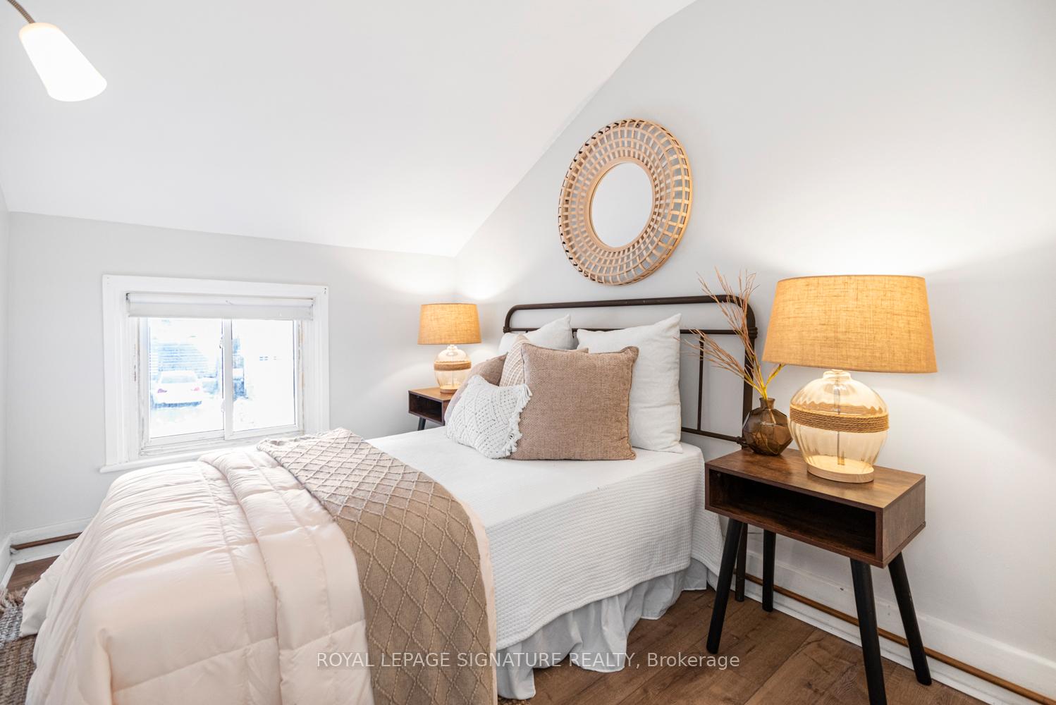 Photo 16 of 62 Ray Street N, Hamilton, Strathcona — HOMEH