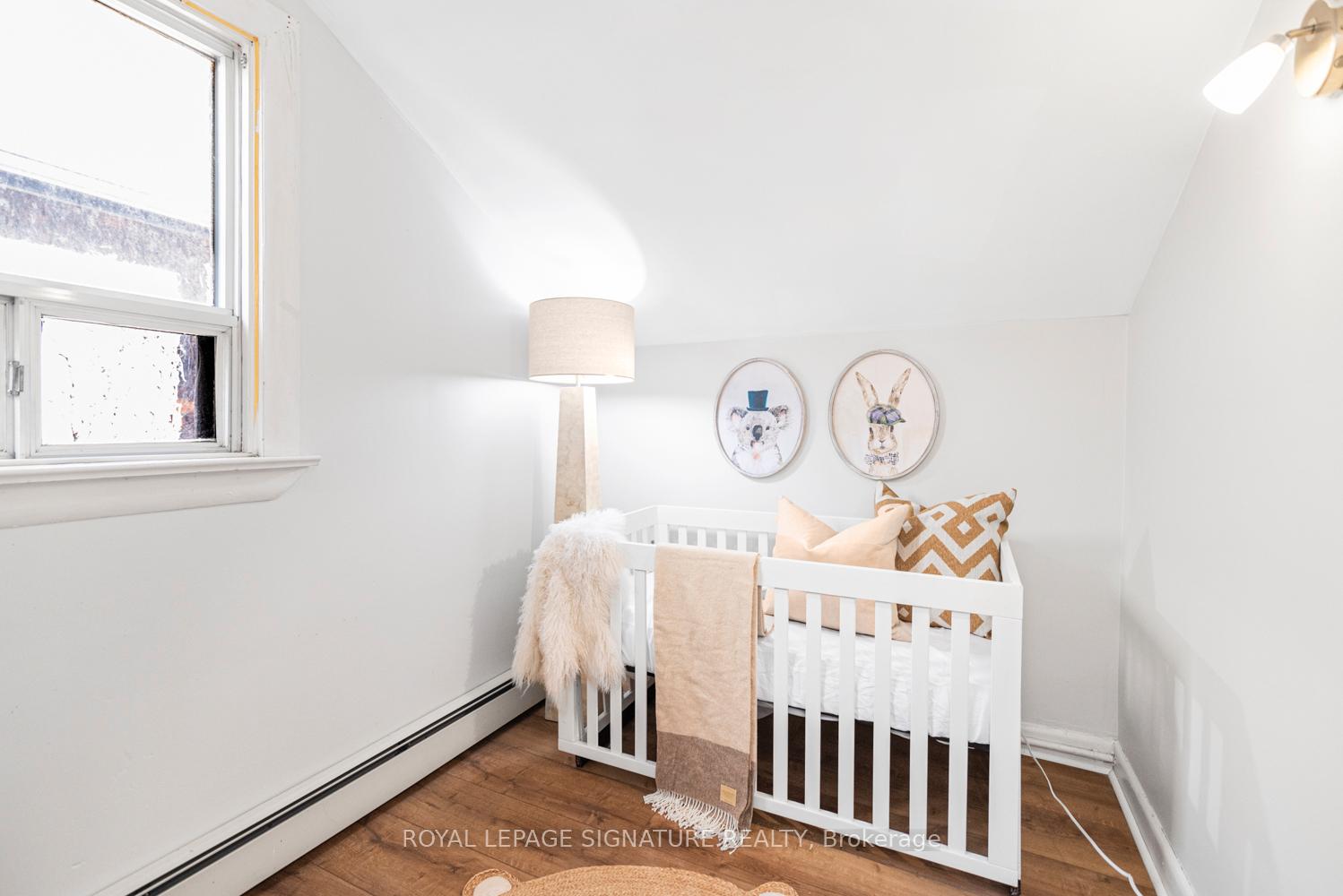 Photo 17 of 62 Ray Street N, Hamilton, Strathcona — HOMEH