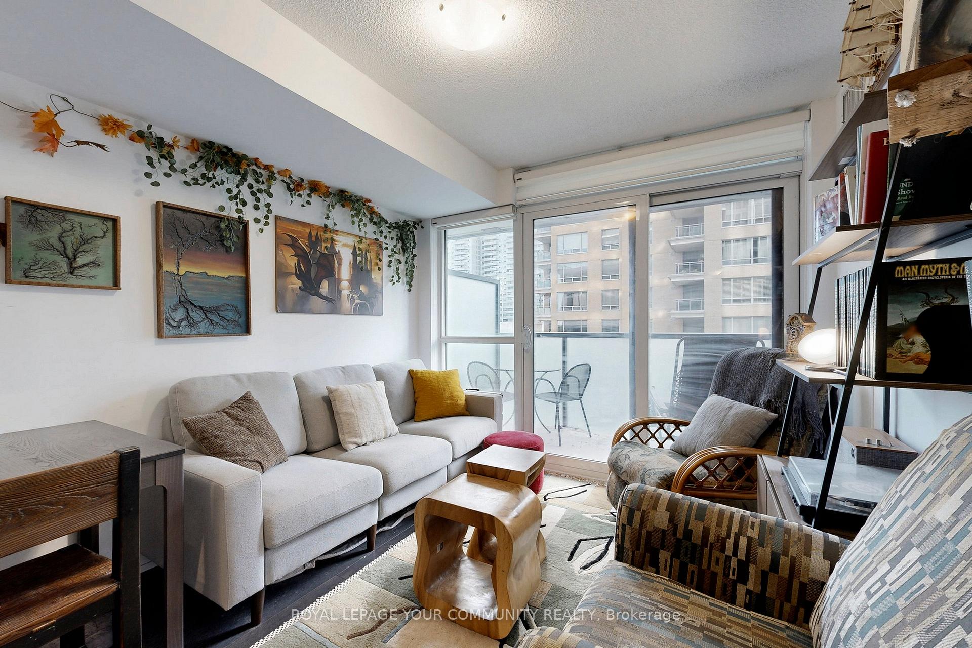 Photo 15 of Unit 410, 125 Redpath Avenue, Toronto, Mount Pleasant East — HOMEH
