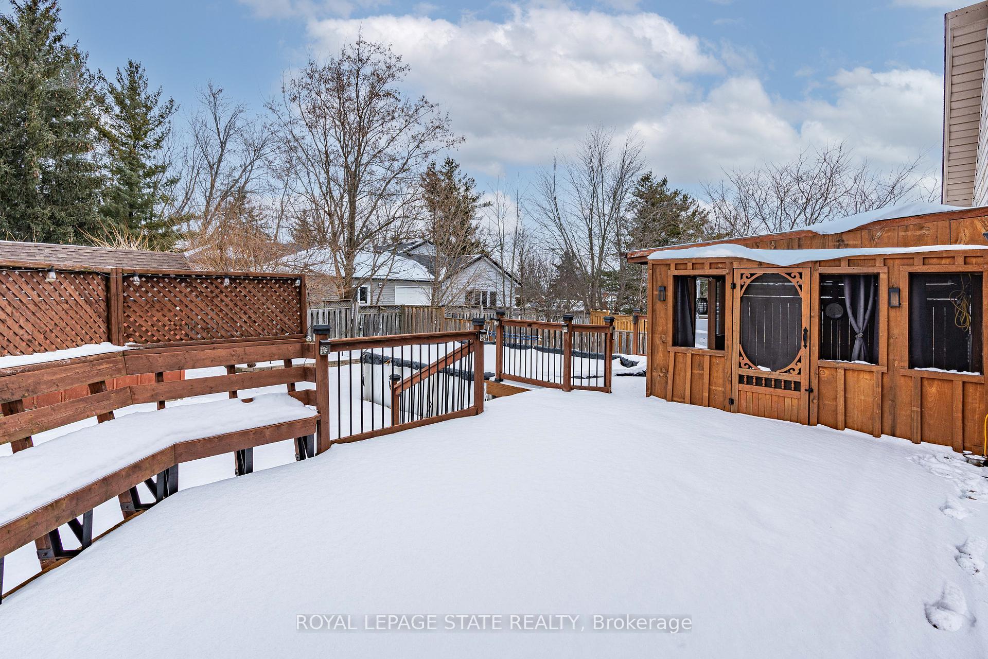 Photo 44 of 45 Tartan Drive, Haldimand — HOMEH
