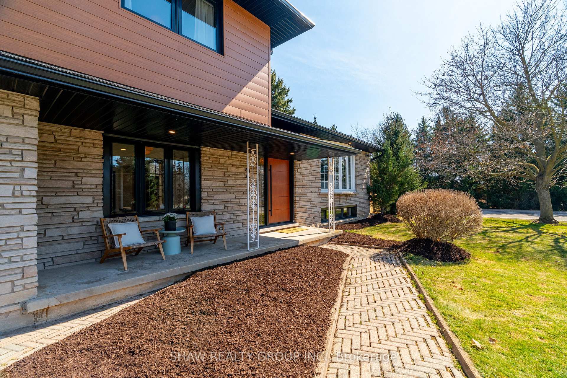 Photo 4 of 2 Marshall Avenue, North Dumfries — HOMEH