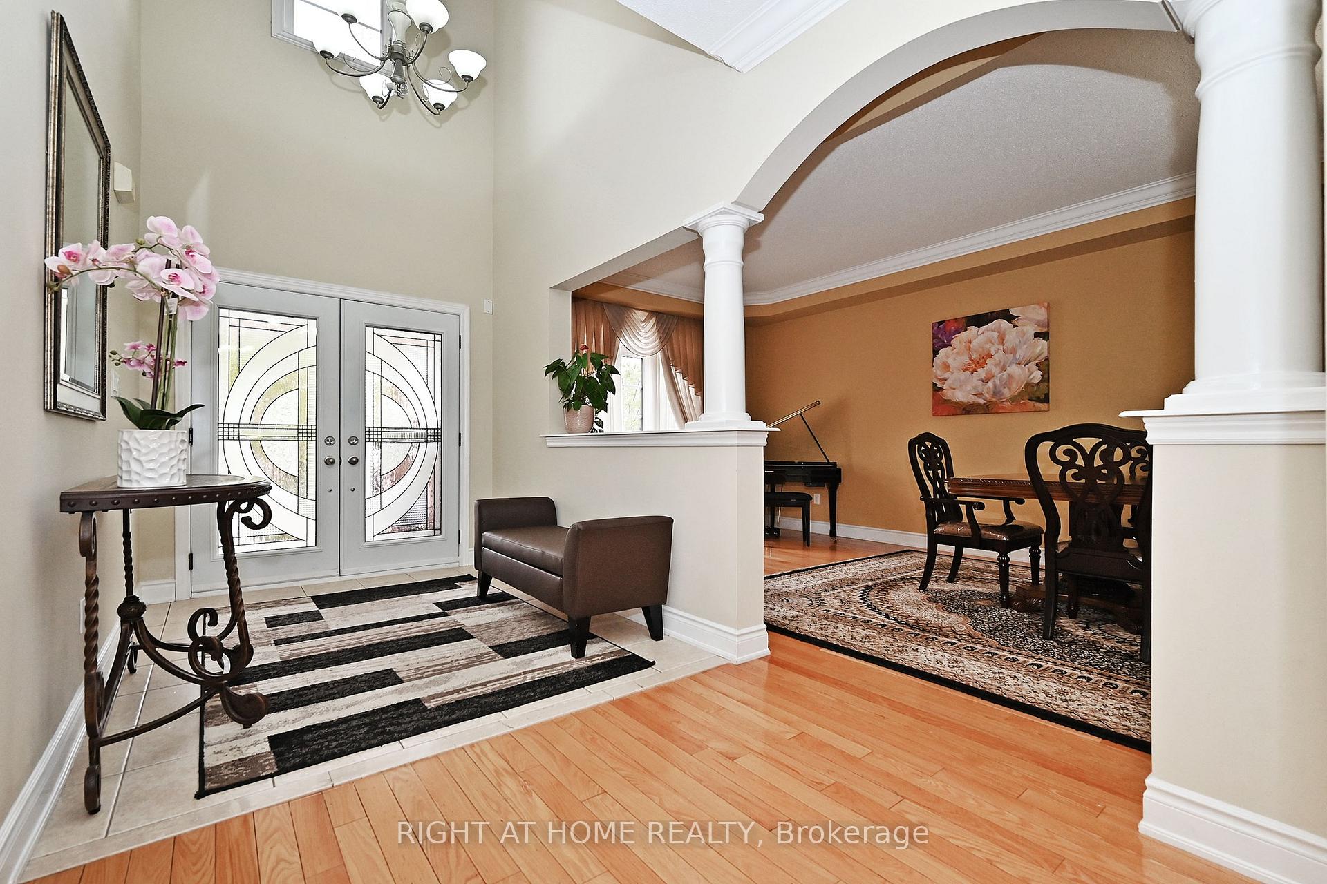 Photo 4 of 198 Seabreeze Avenue, Vaughan, Patterson — HOMEH