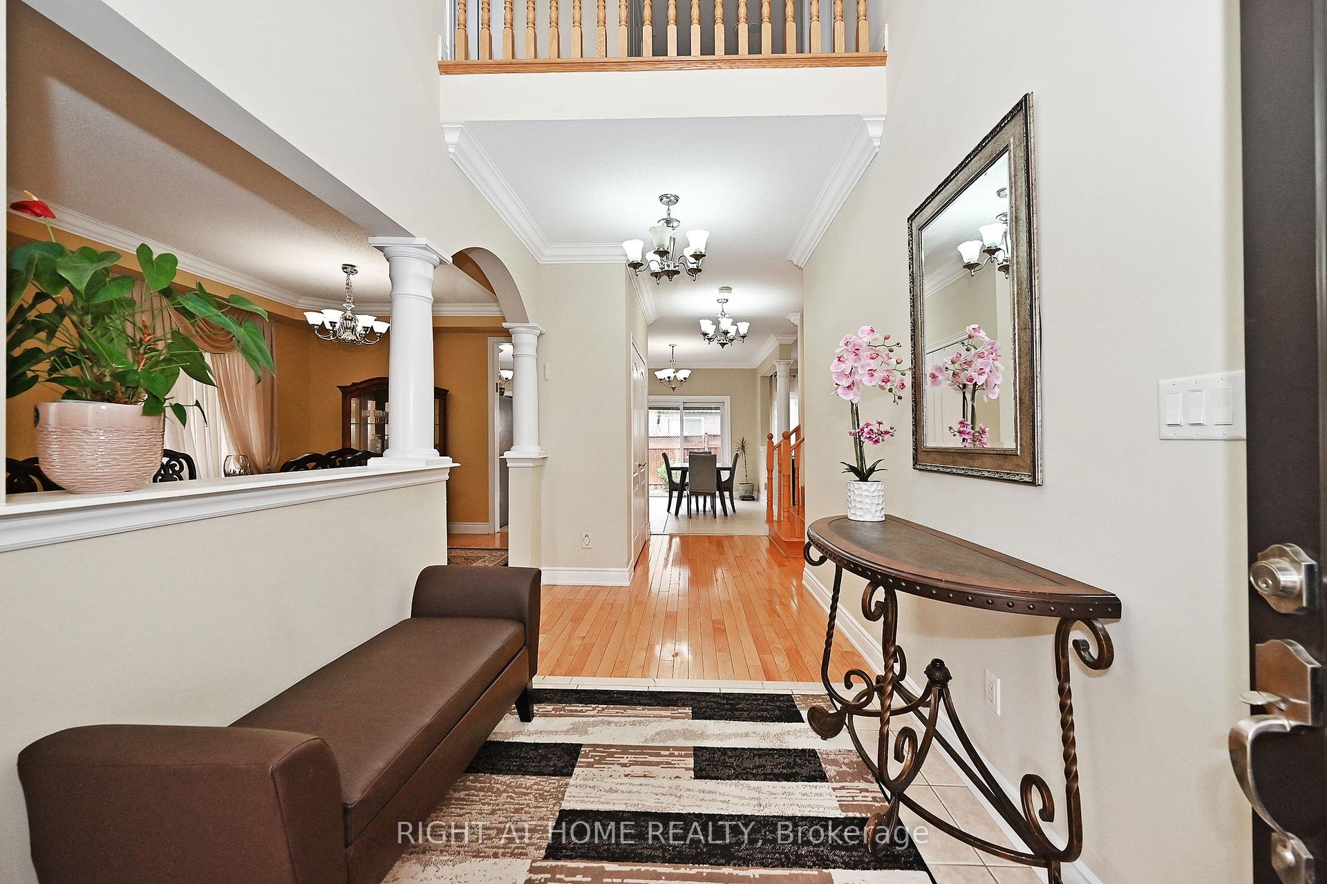 Photo 5 of 198 Seabreeze Avenue, Vaughan, Patterson — HOMEH