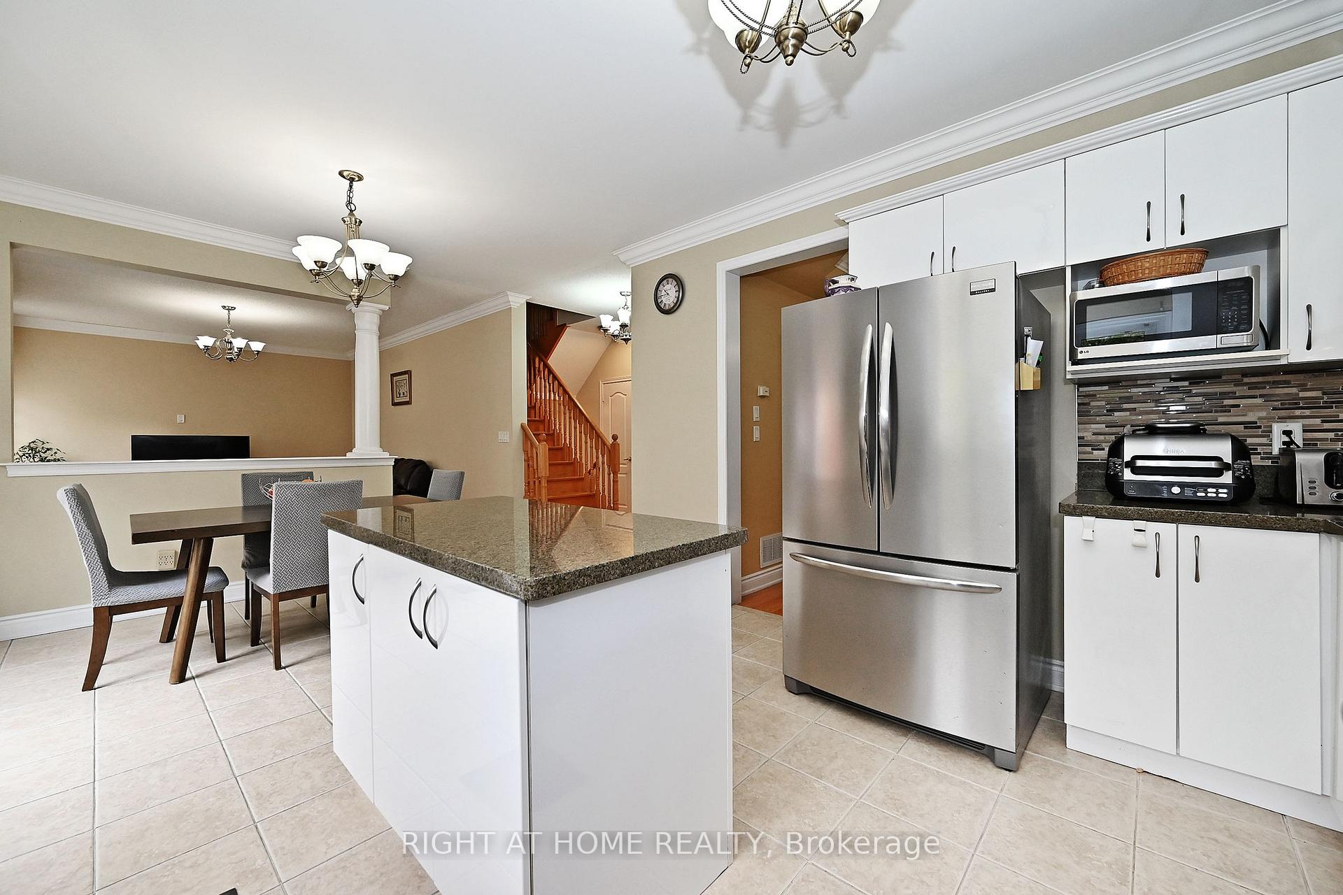 Photo 18 of 198 Seabreeze Avenue, Vaughan, Patterson — HOMEH
